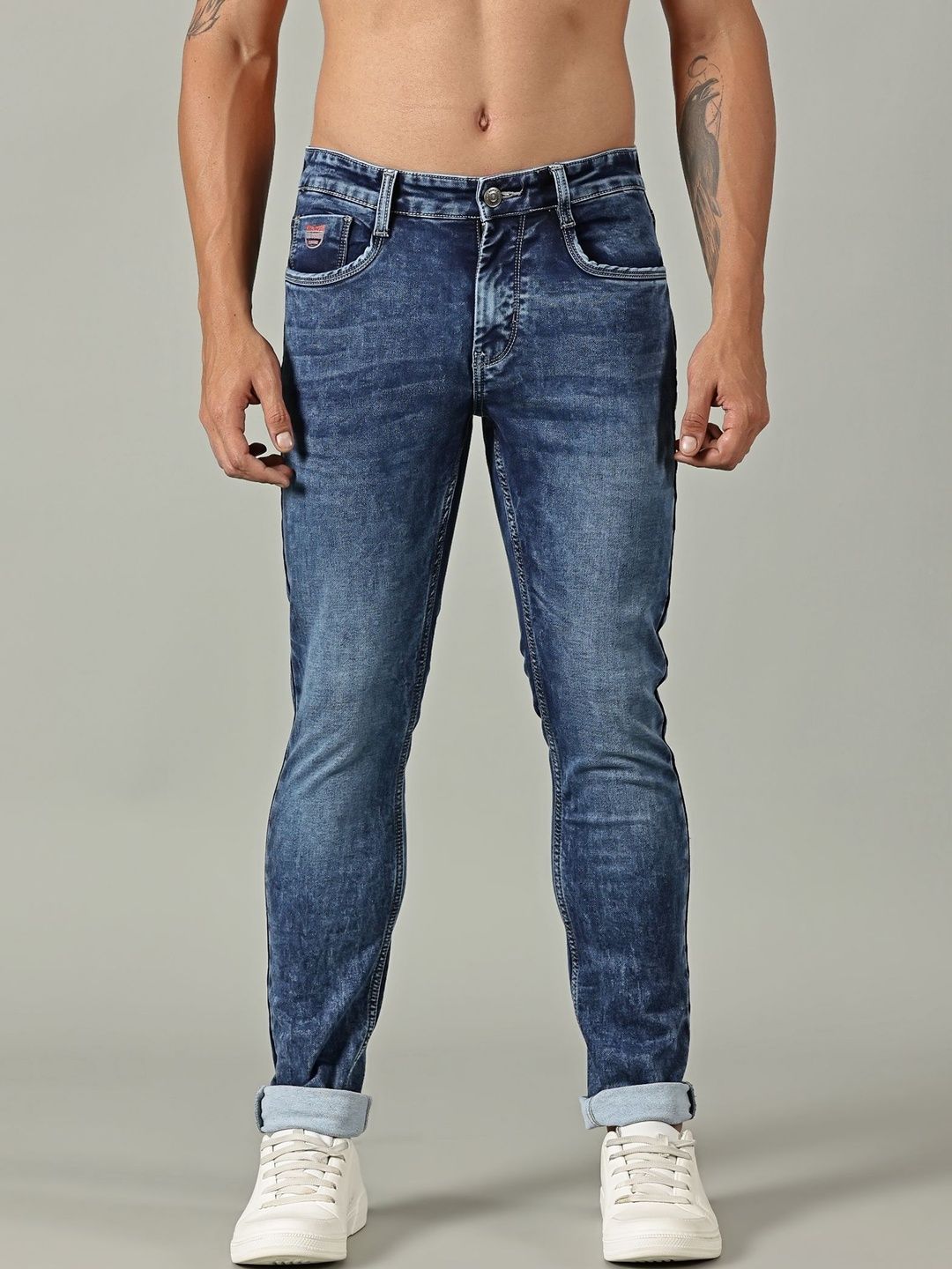 TRIGGER Men Slim Fit Mid-Rise Light Fade Stretchable Jeans