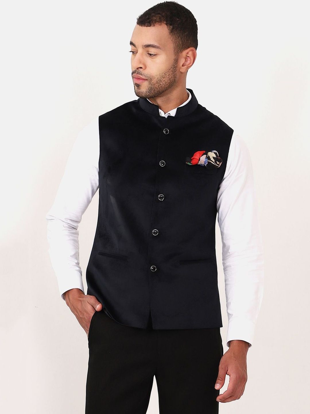 MANQ Men Mandarin Collar Two Piece Solid Nehru Jacket & Trouser Suit