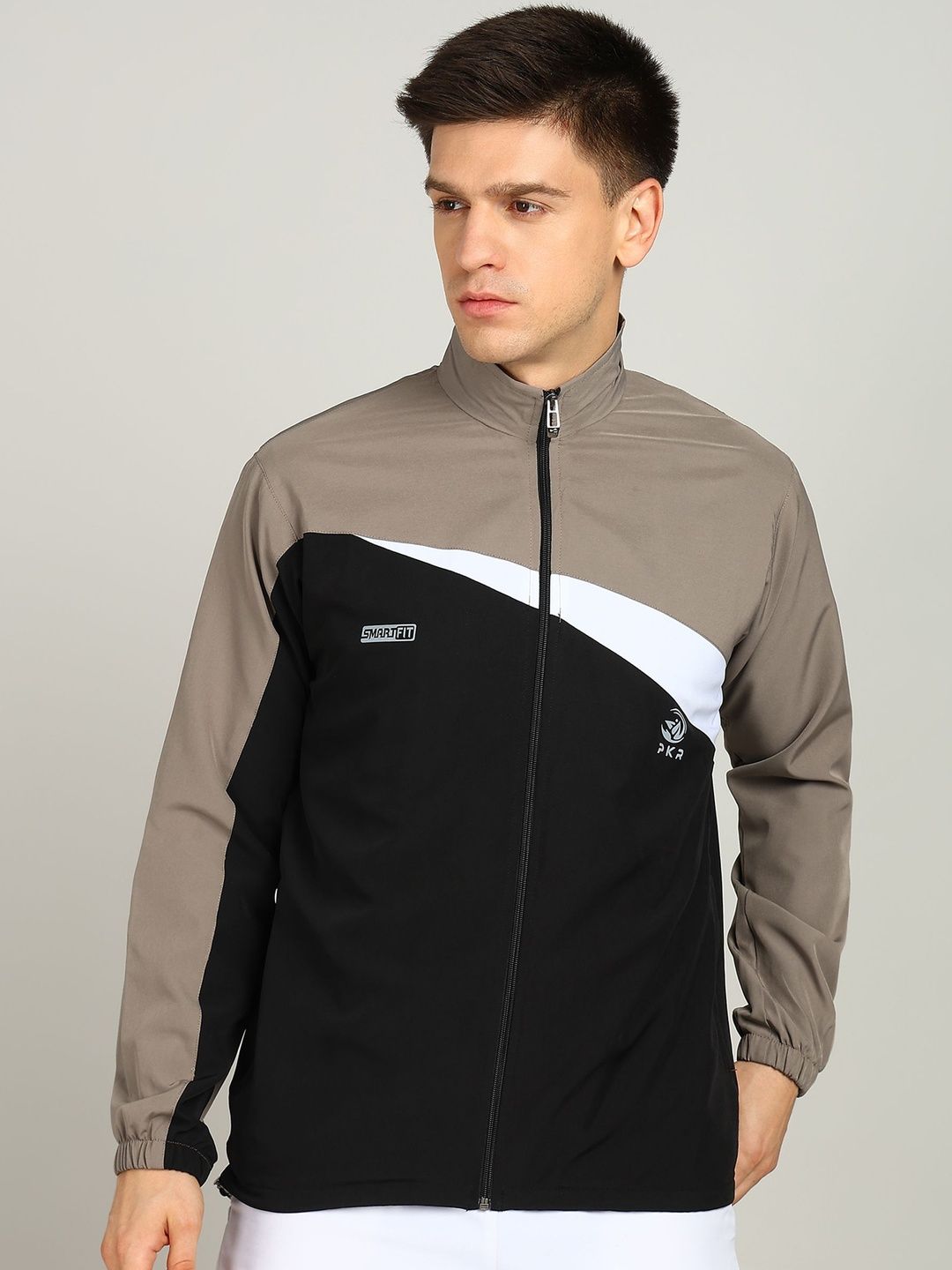 GNOCKFACE Men Colourblocked Long Sleeves Stand Collar Sporty Jacket