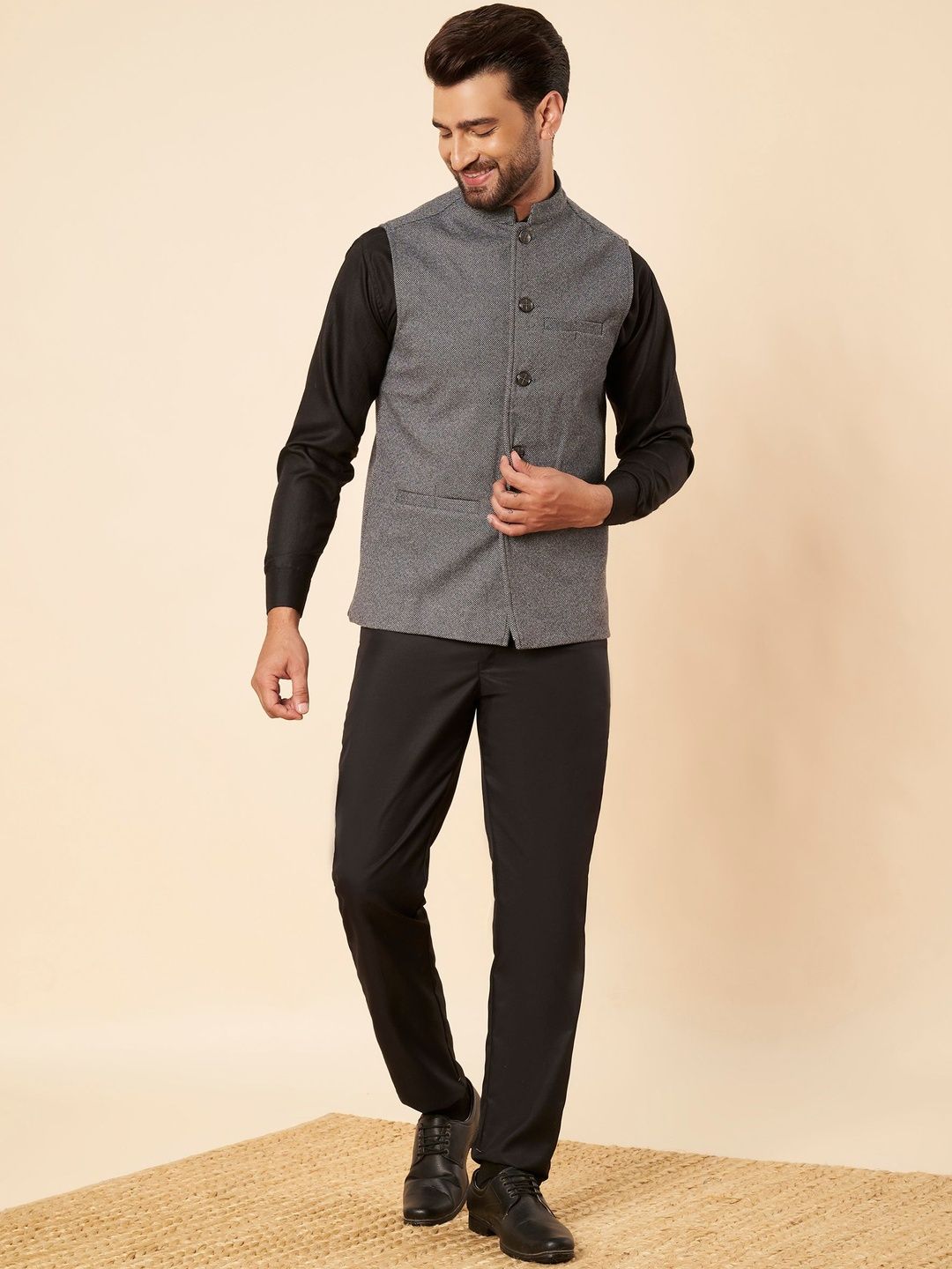 Zamour Self-Design Tailored-Fit Nehru Jackets