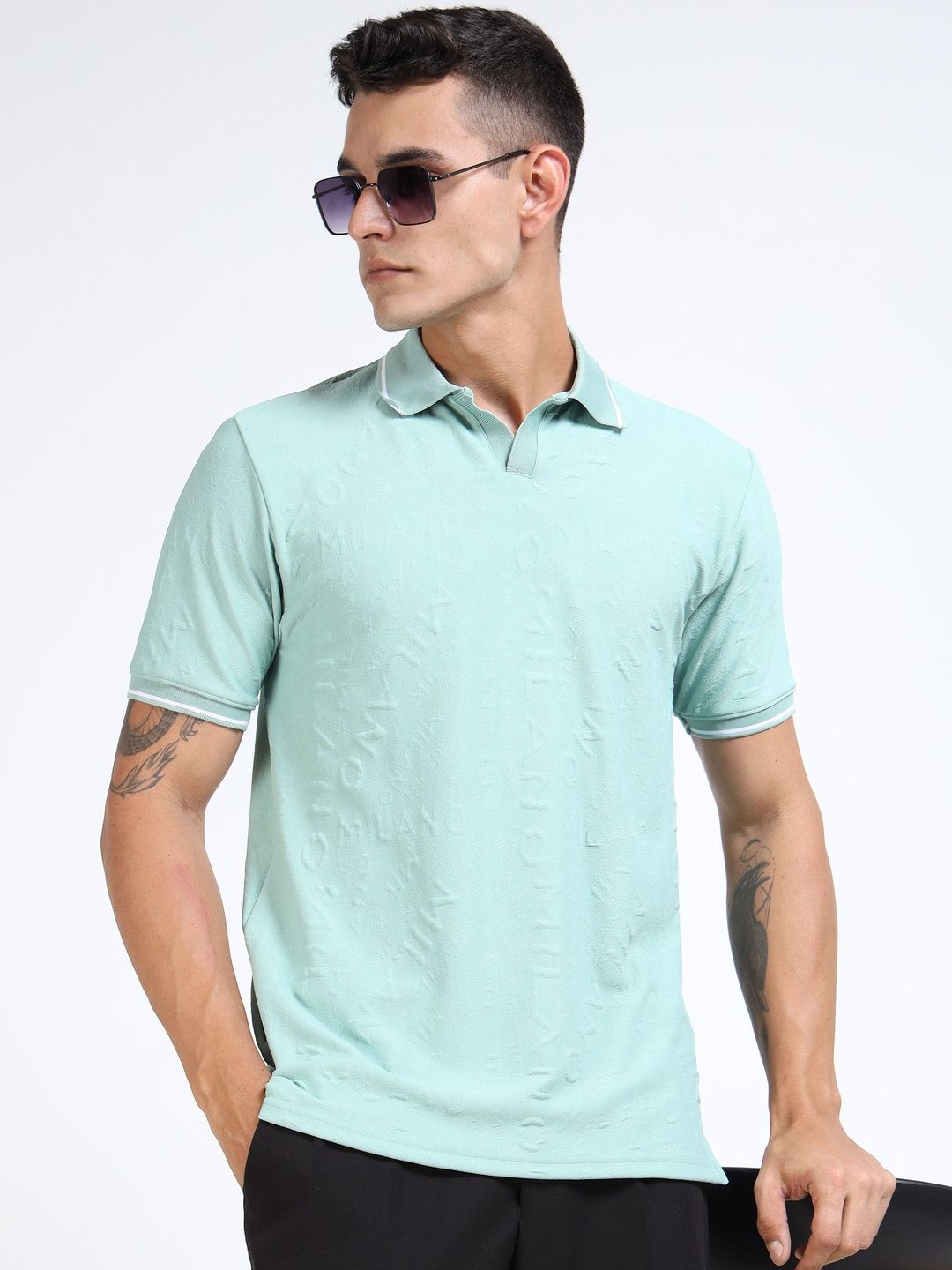 THE BEETEL HOUSE Men Textured Polo Collar Regular Fit T-shirt