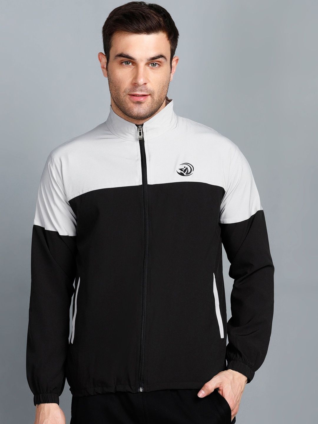 GNOCKFACE Men Colourblocked Lightweight Outdoor Sporty Jacket