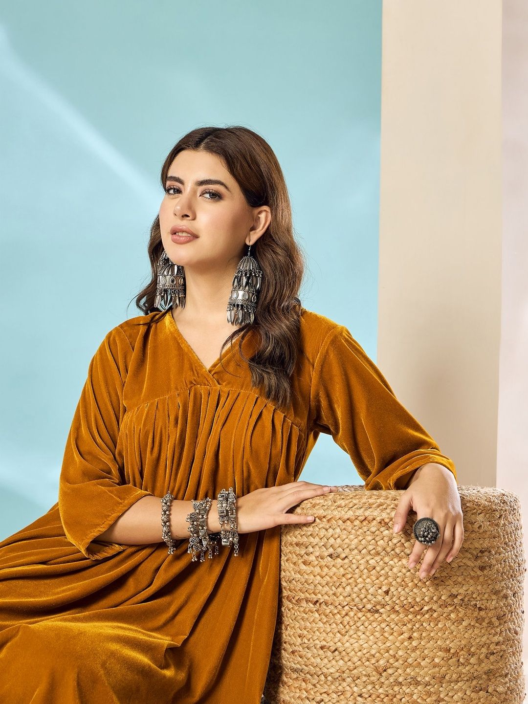 InWeave Women Solid Velevt A-Line Kurta With Trousers
