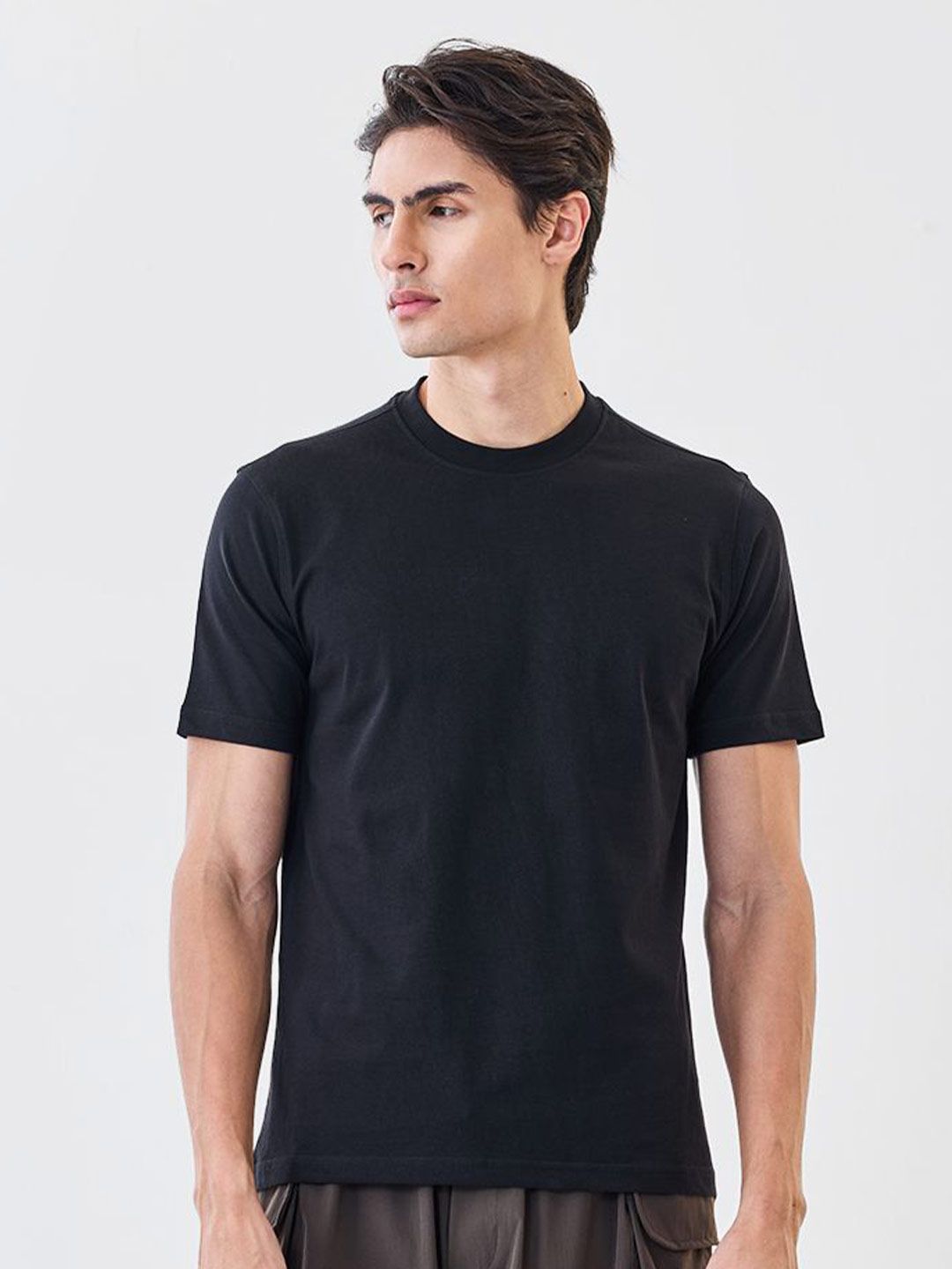 Snitch Men Self Design Regular Fit Round Neck T-shirt