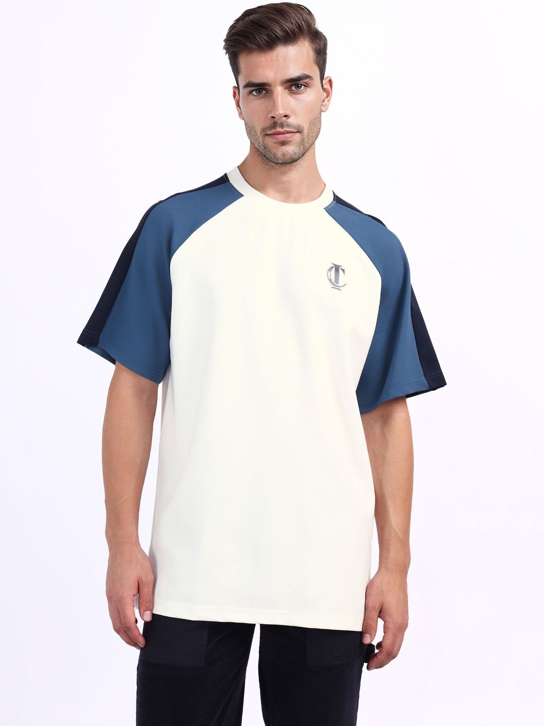 Iconic Round-Neck Raglan Sleeves T-shirt
