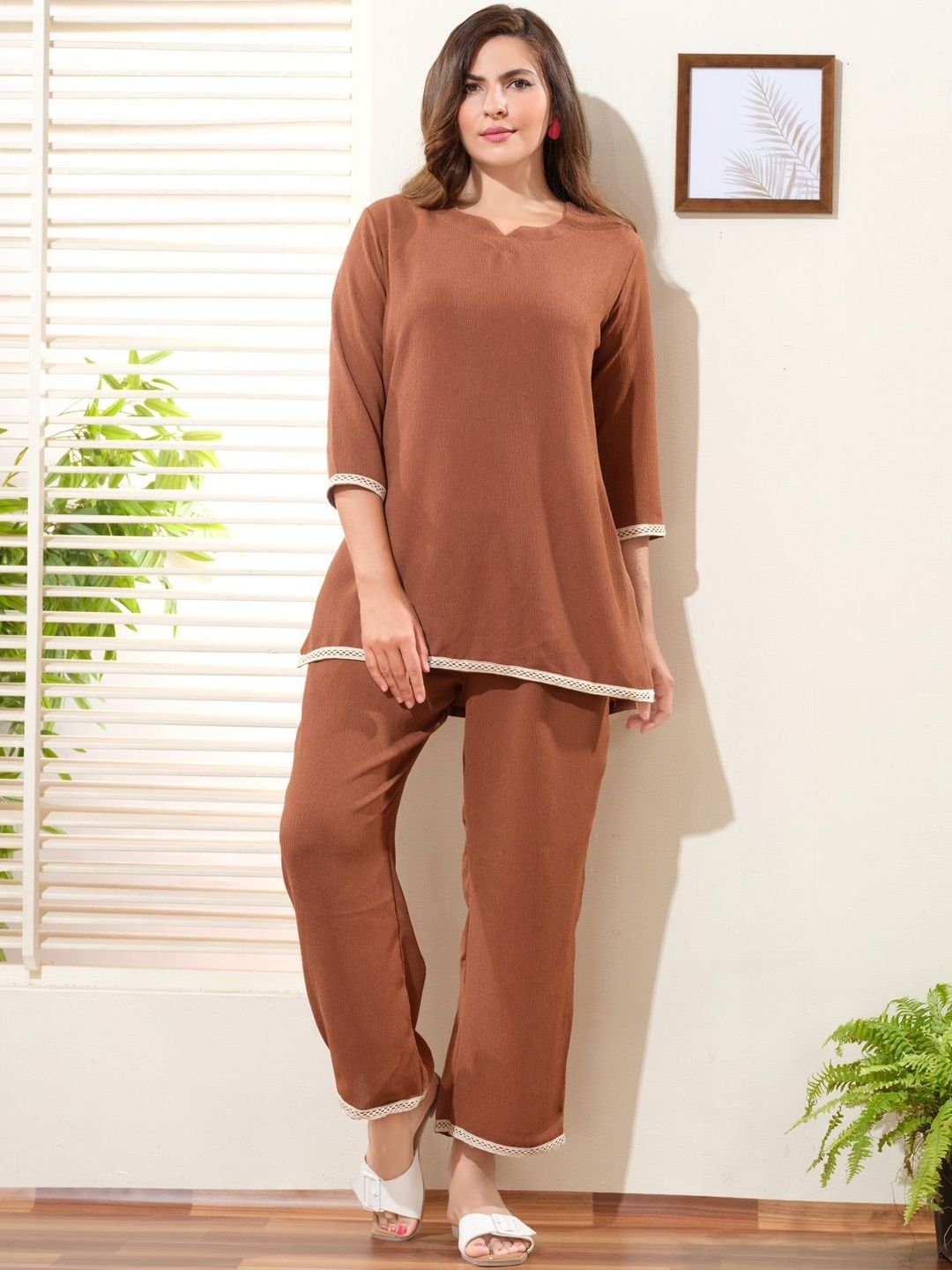NIGHT FLOSS Women V-Neck Regular Kurti with Trousers