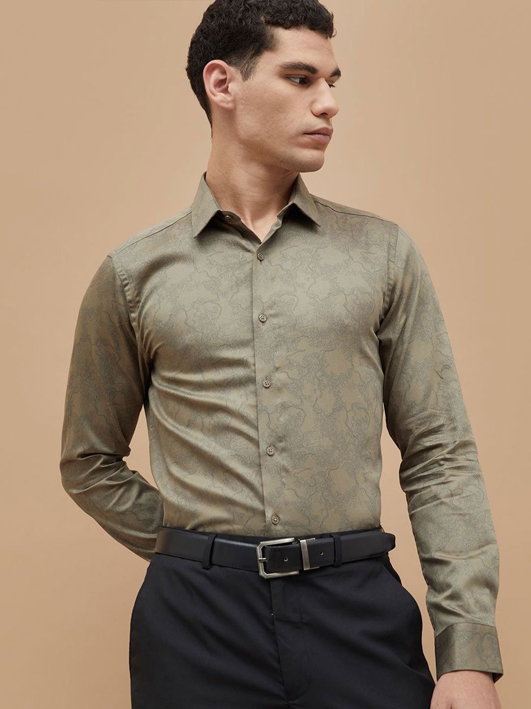 CODE by Lifestyle Men Slim Fit Abstract Printed Spread Collar Cotton Formal Shirt