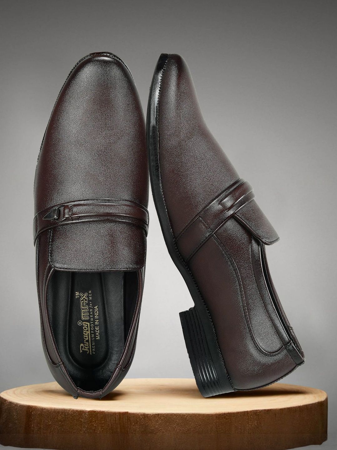 Paragon Men Cushioned Insole & Sturdy Textured Formal Slip-On Shoes