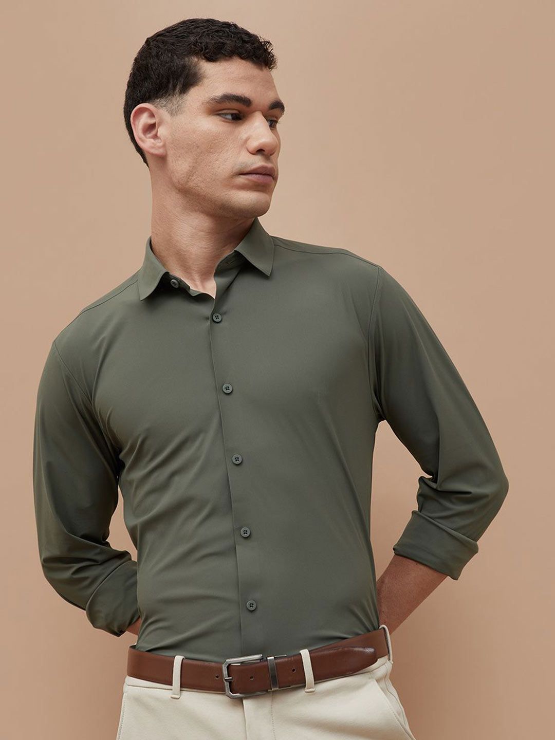 CODE by Lifestyle Men Slim Fit Solid Spread Collar Formal Shirt