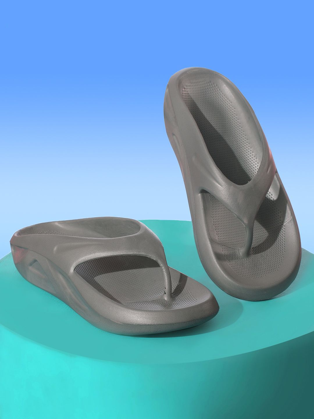GRAGE Men Solid Thong Flip-Flops