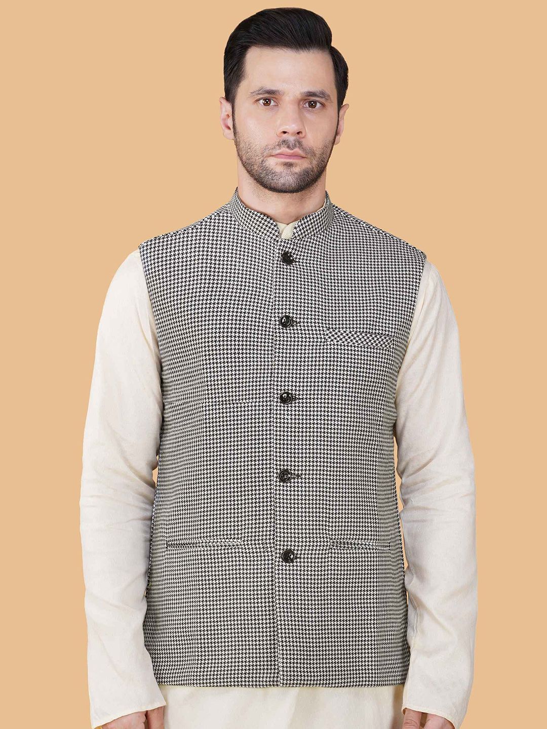 Vastraa Fusion Vastraa Fusion Men Checked Mandarin Collar Woolen Nehru Jacket