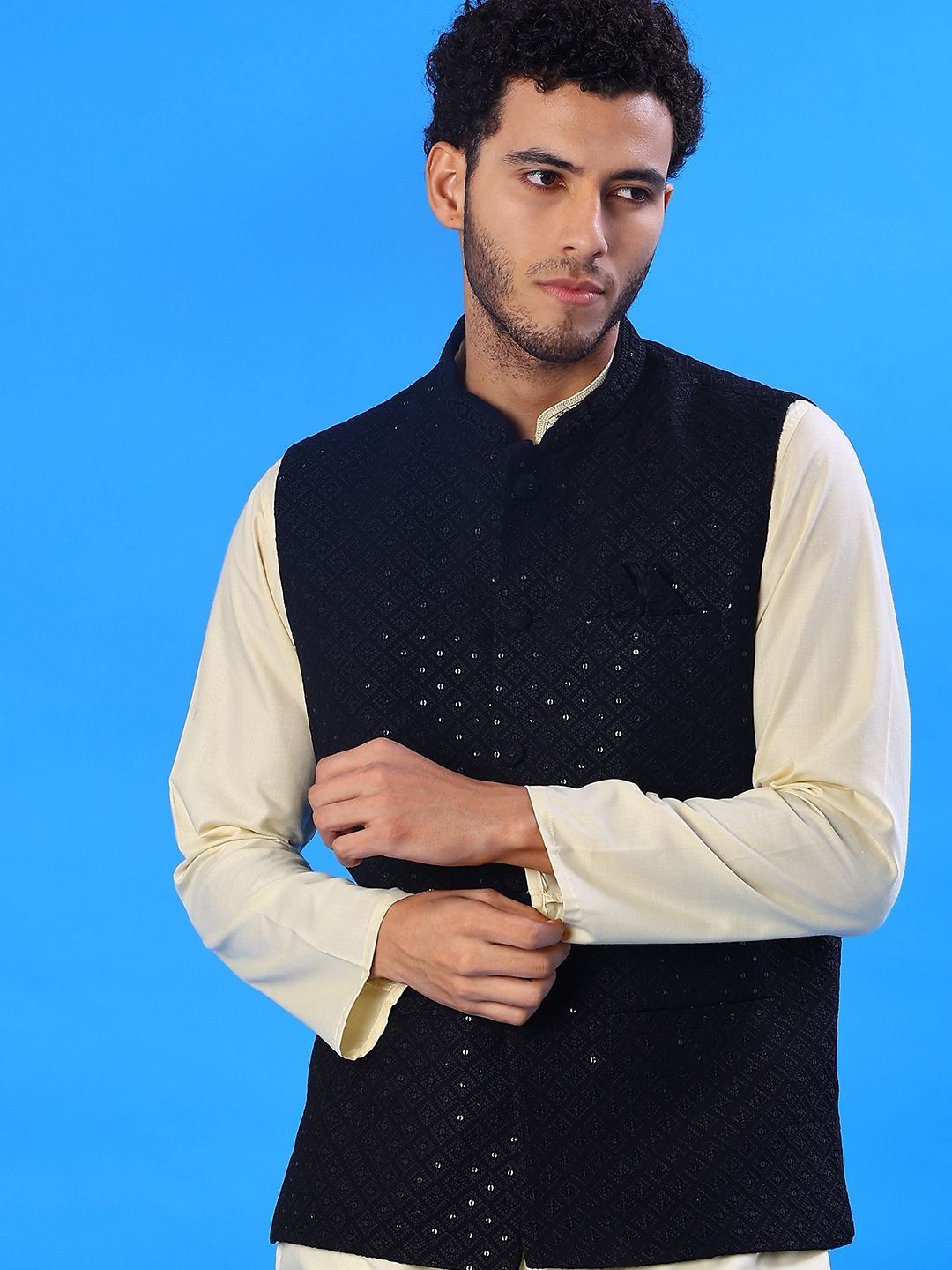 V-Mart Men Embroidered Mandarin Collar Sleeveless Nehru Jacket