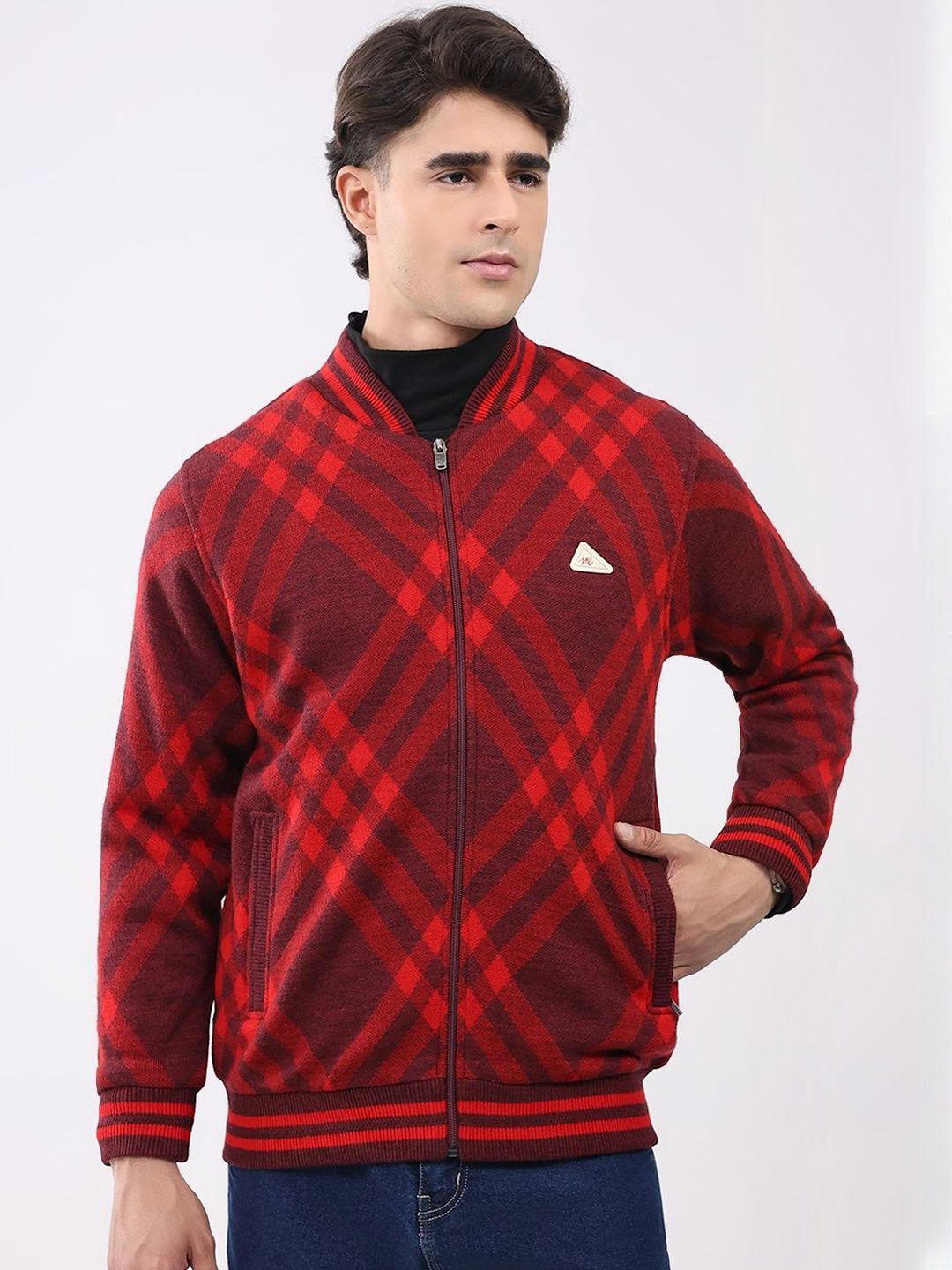 Monte Carlo Geometric Self Design Mock Collar Woollen Puffer Jacket With Zip Detail