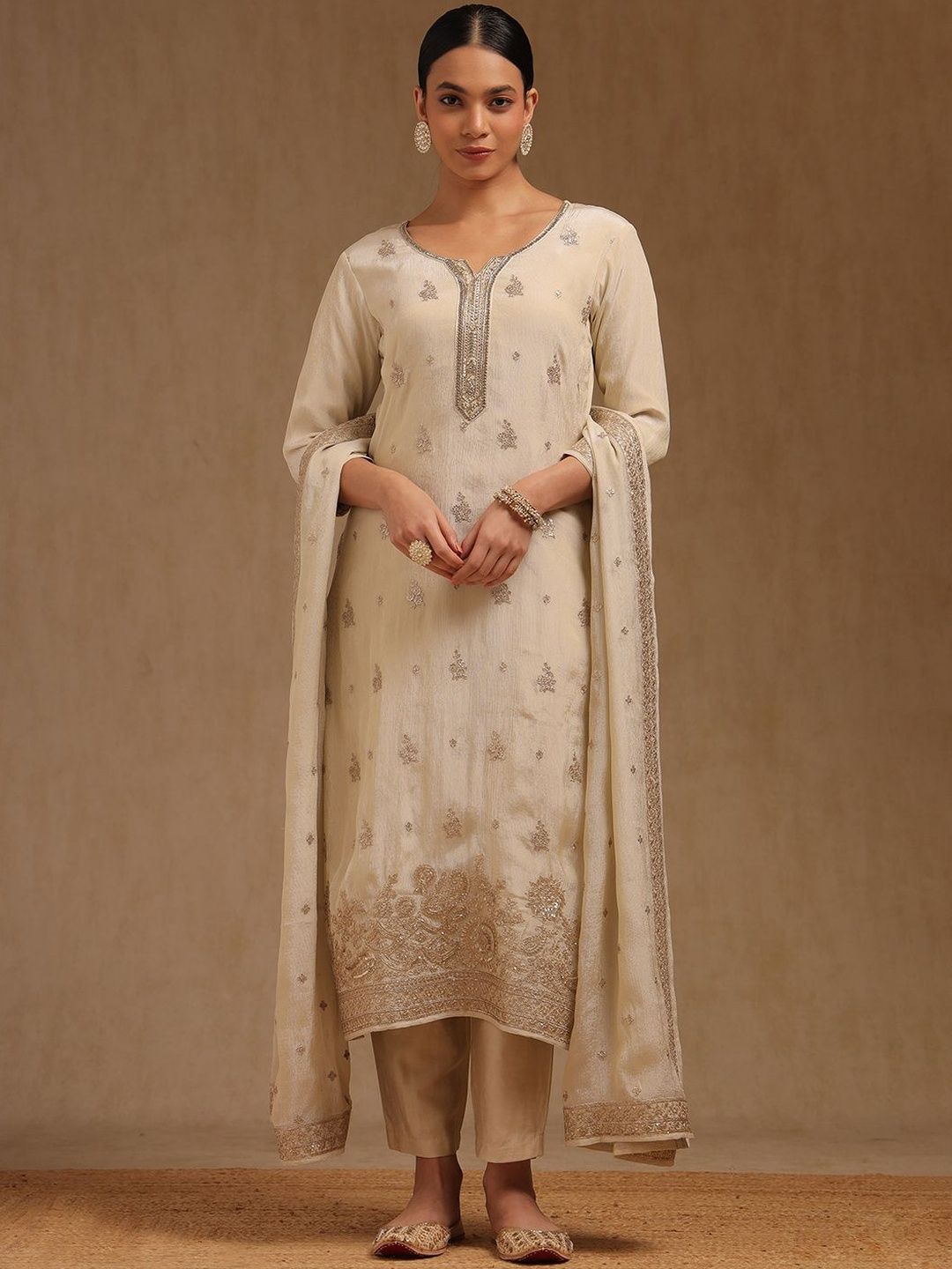 Women Embroidered Kurta Set Soch Women Ethnic Motifs Embroidered Regular Thread Work Kurta Set