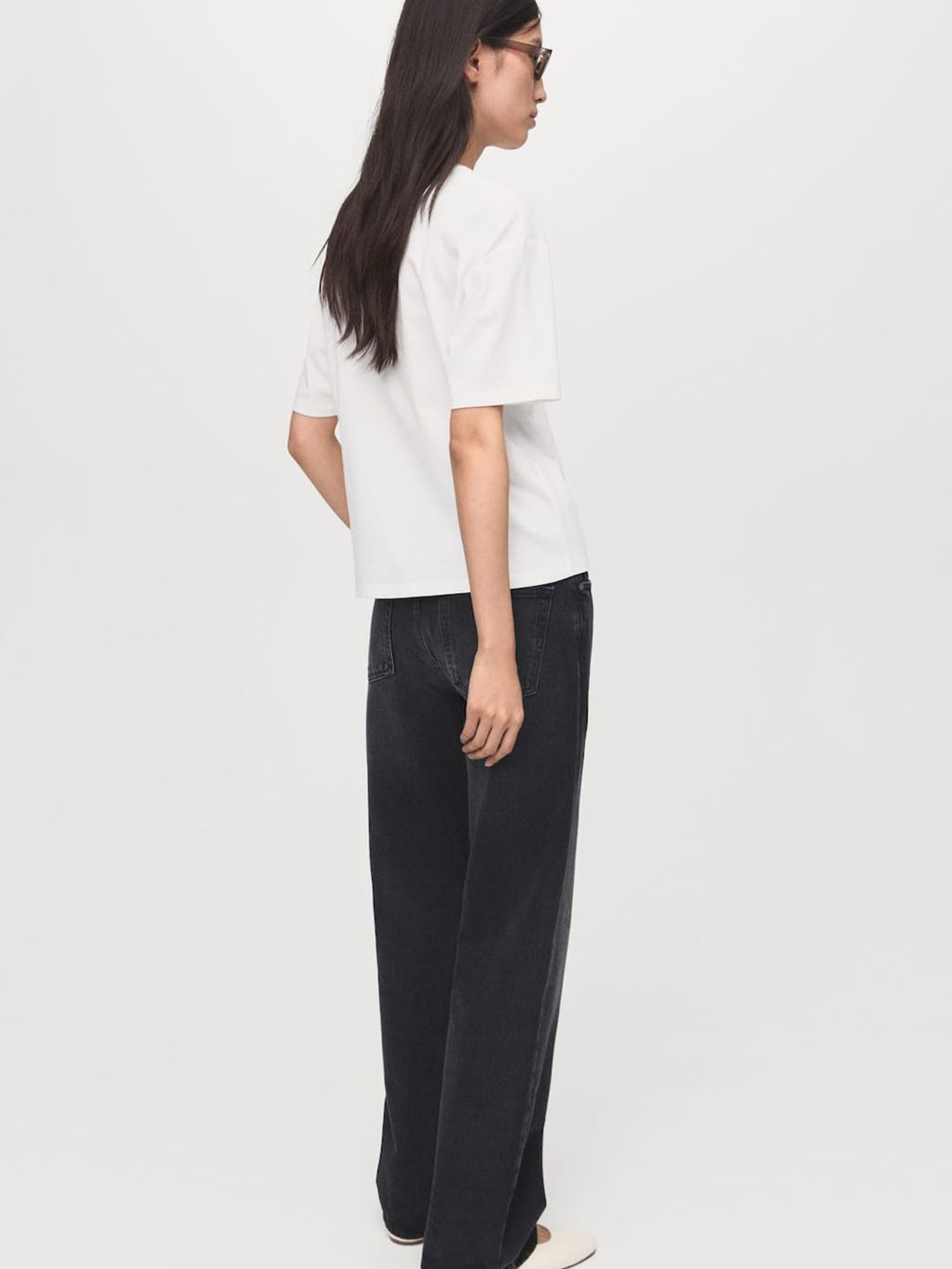 Floral Embroidered Round Neck T-Shirt
