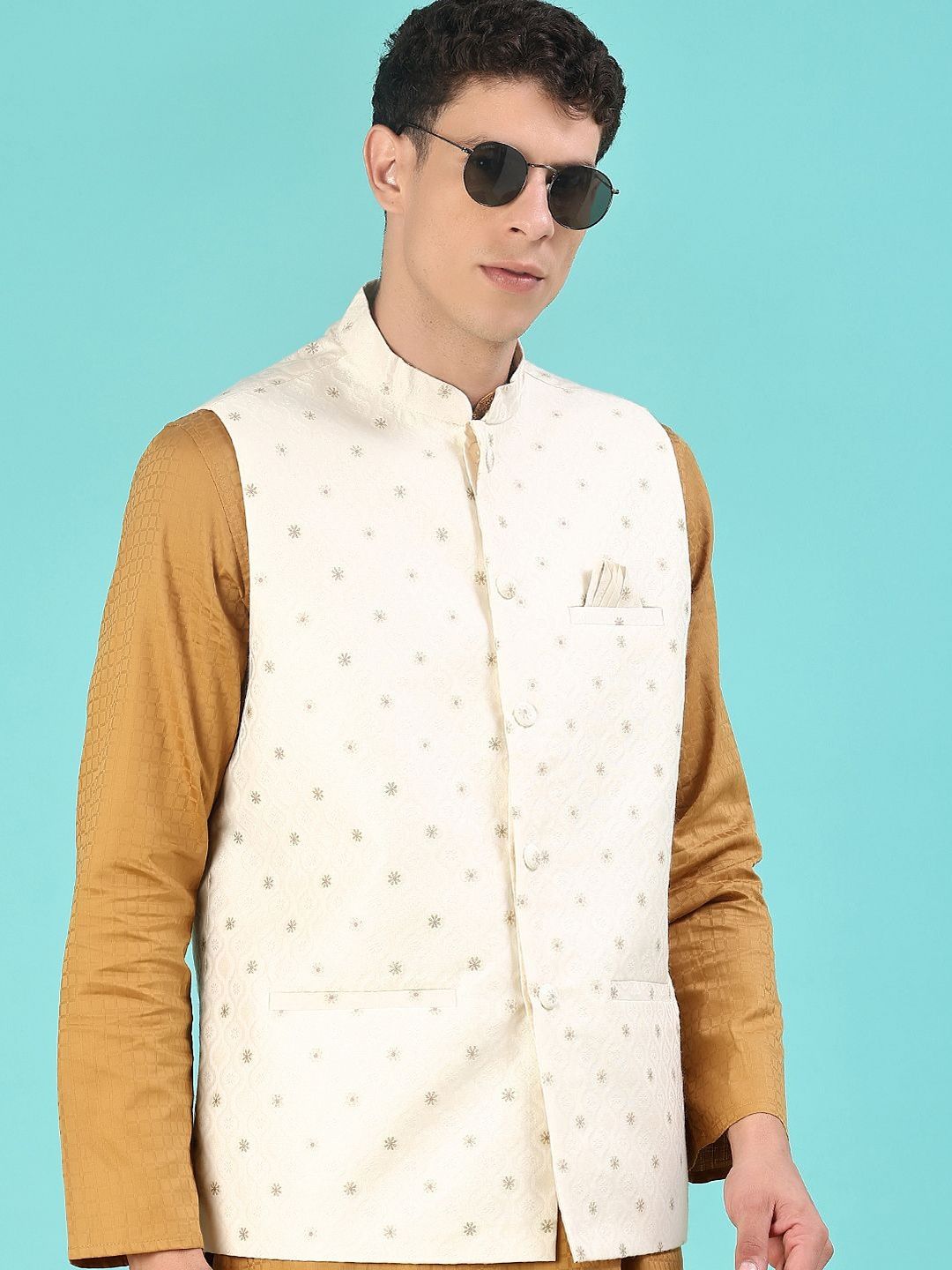 V-Mart Embroidered Mandarin Collar Sleeveless Nehru Jacket