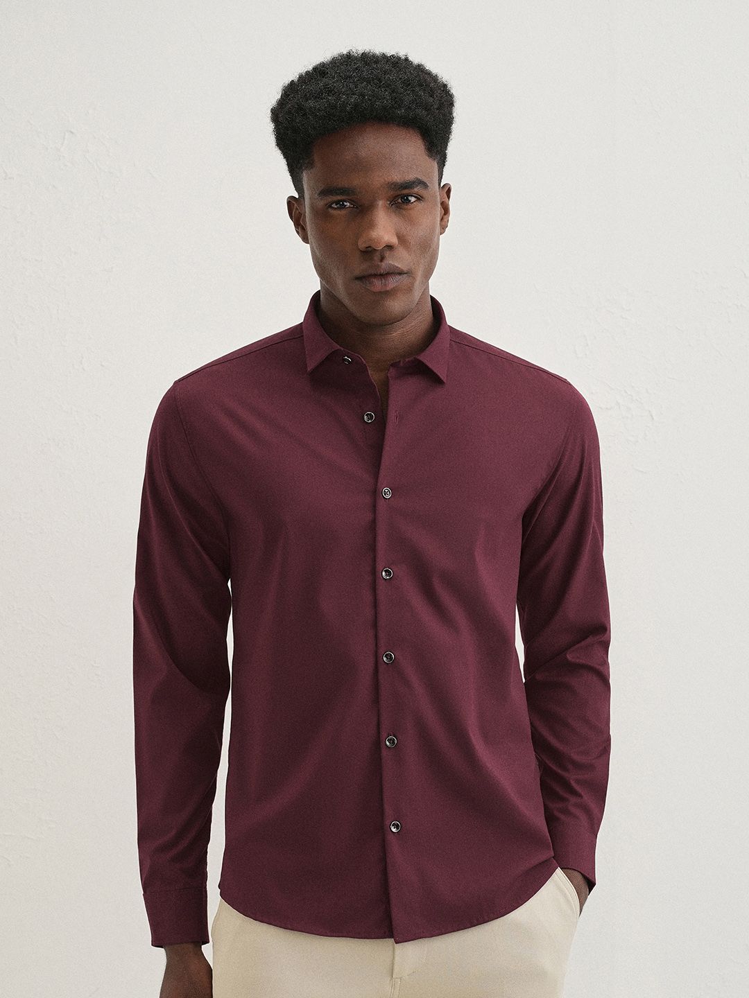 Banana Club Men Classic Slim Fit Formal Wrinkle-free Satin Shirt