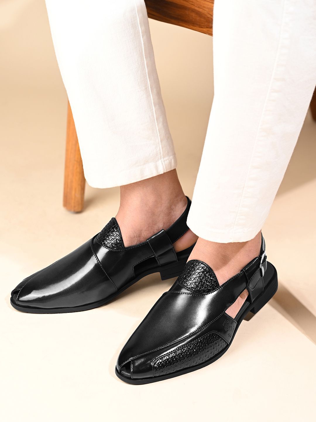 LOUIS STITCH Men Comfortable and Durable Ethnic Roman Shoe-Style Sandals