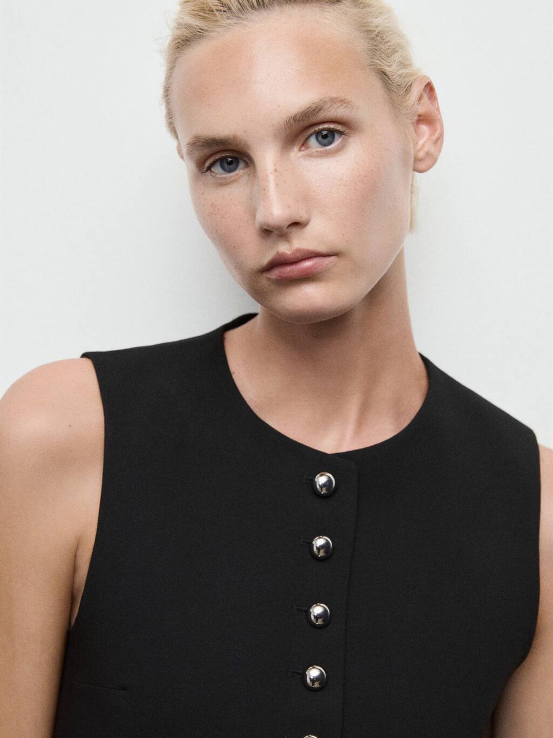 Solid Round Neck Waistcoat With Front Slit