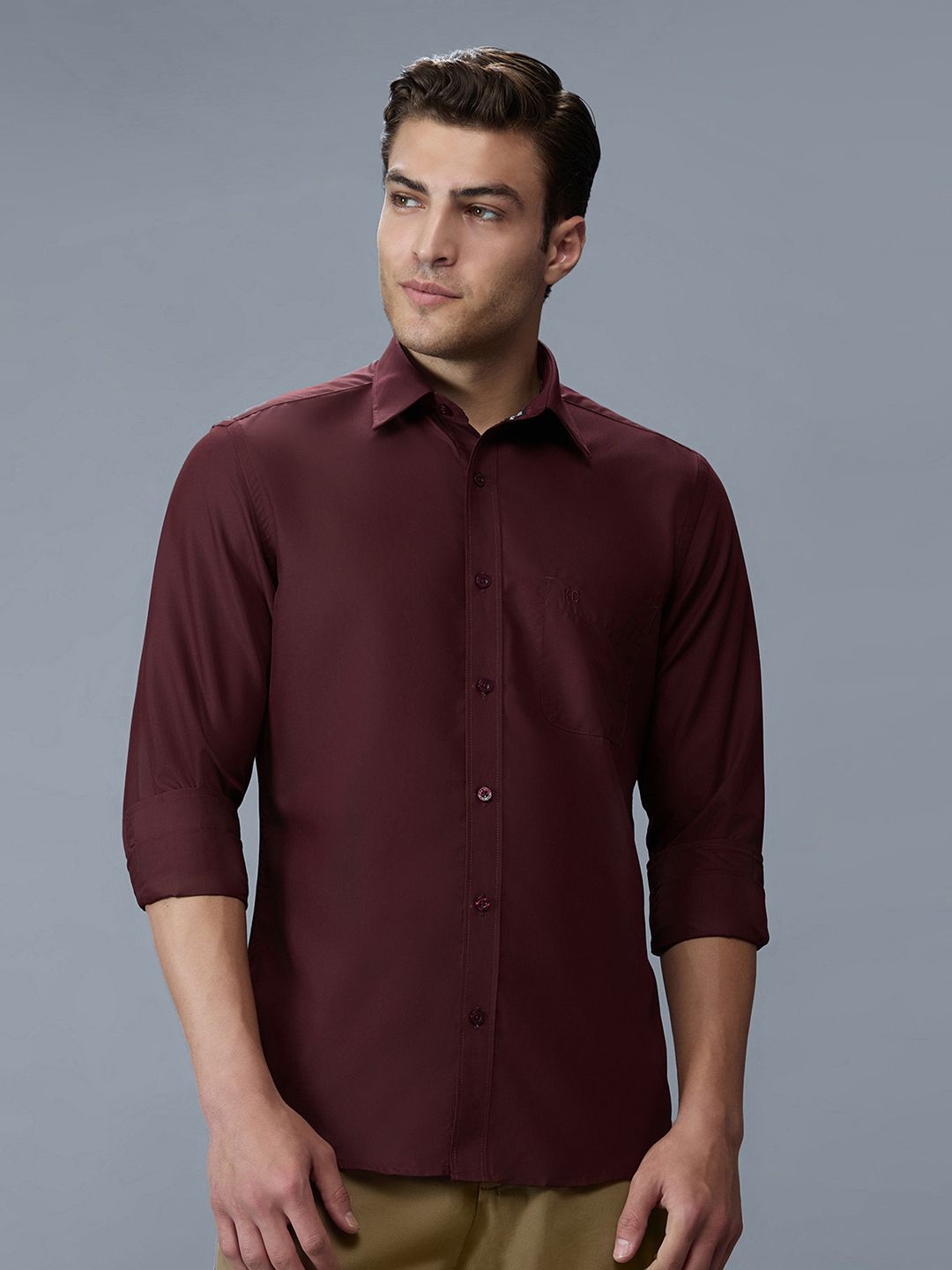 Kenneth Cole Men Premium Slim Fit Solid Spread Collar Cotton Casual Shirt