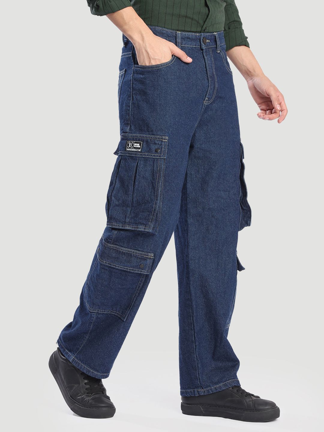 Bene Kleed Men Mid-Rise Baggy Cargo Styles Cotton Jeans