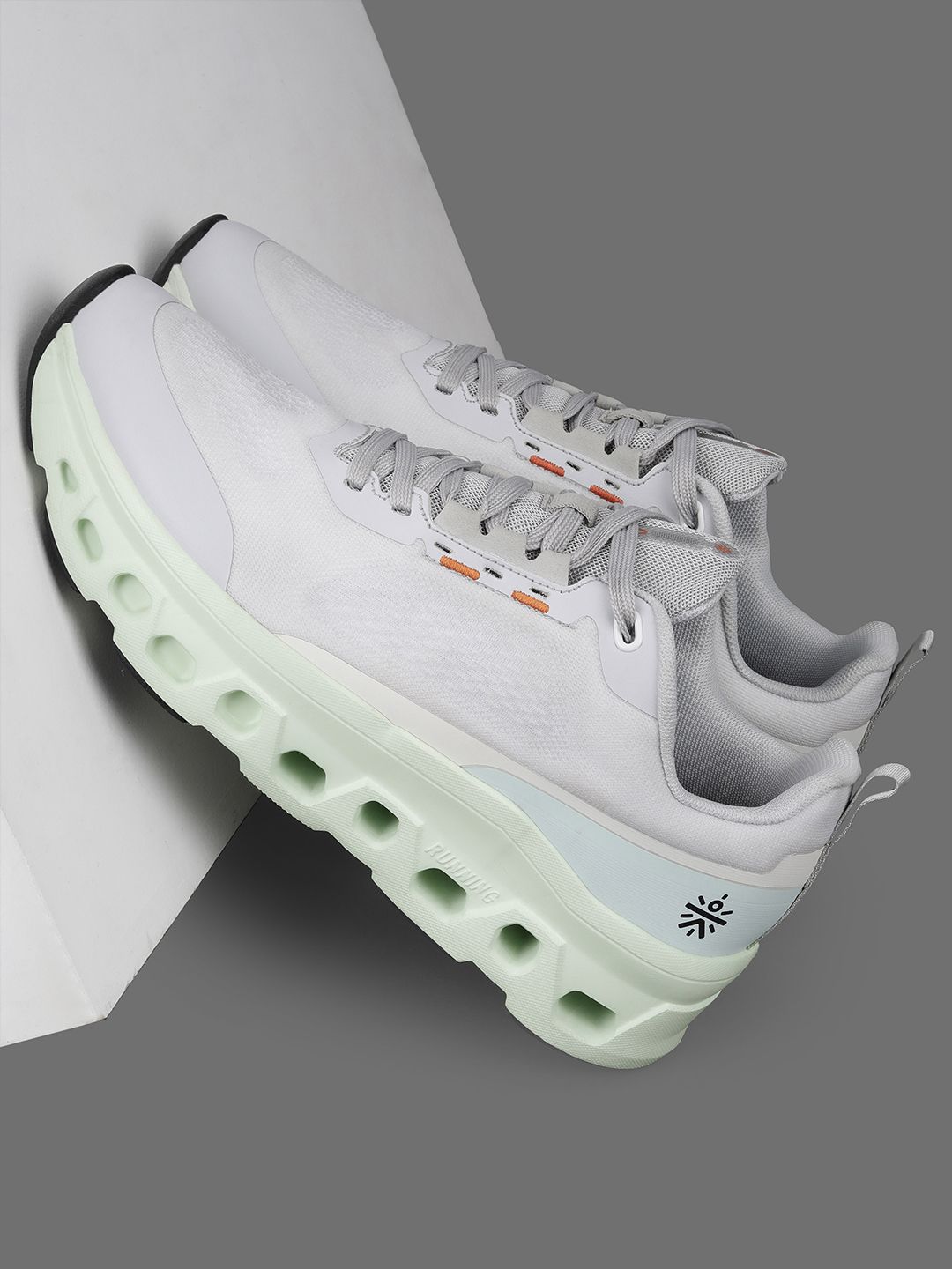 CULT Men's Off White Vortex Sneaker Shoes