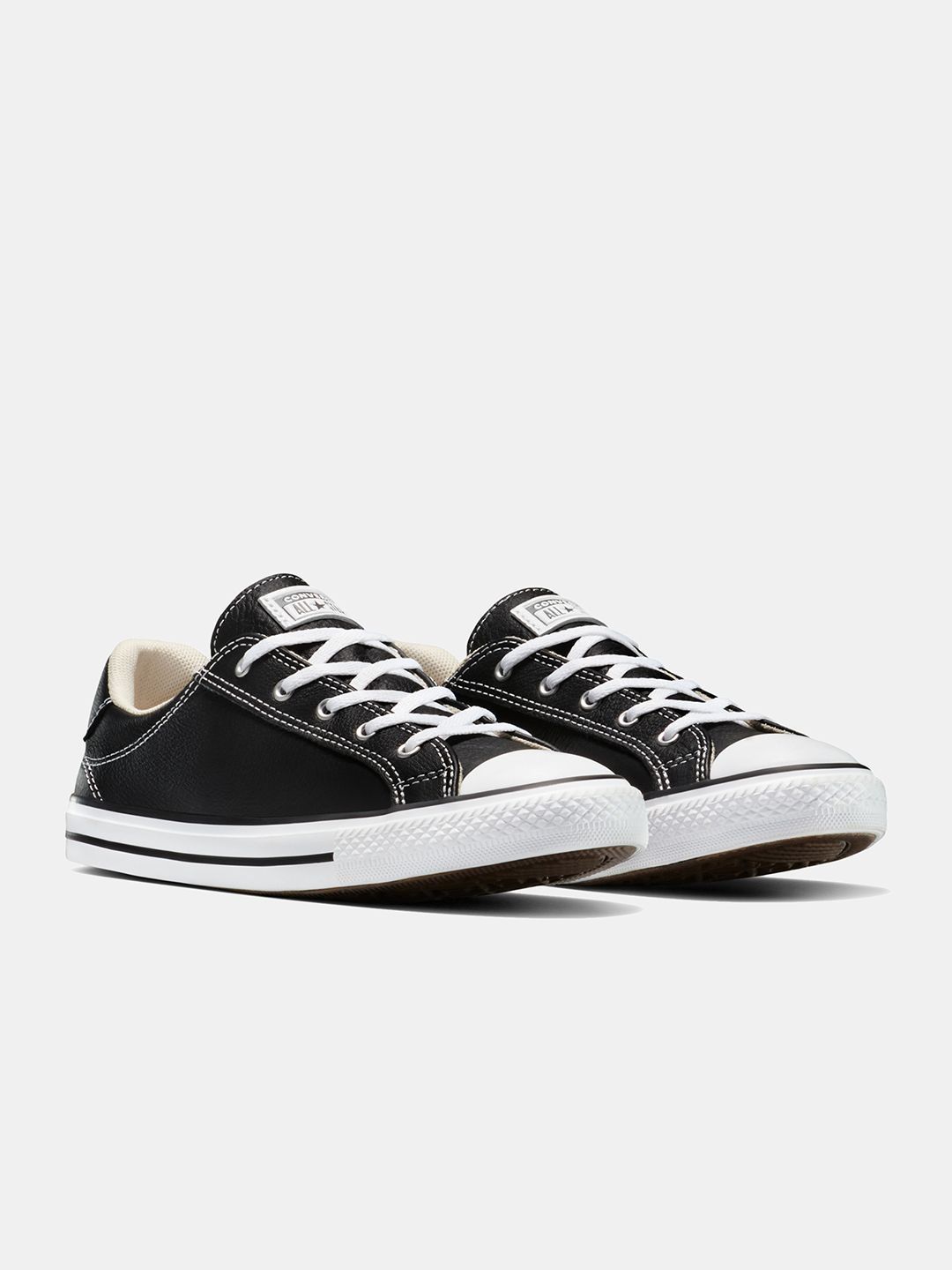 Converse Converse Women Chuck Taylor All Star Dainty Lucky Leather Low Top Sneakers