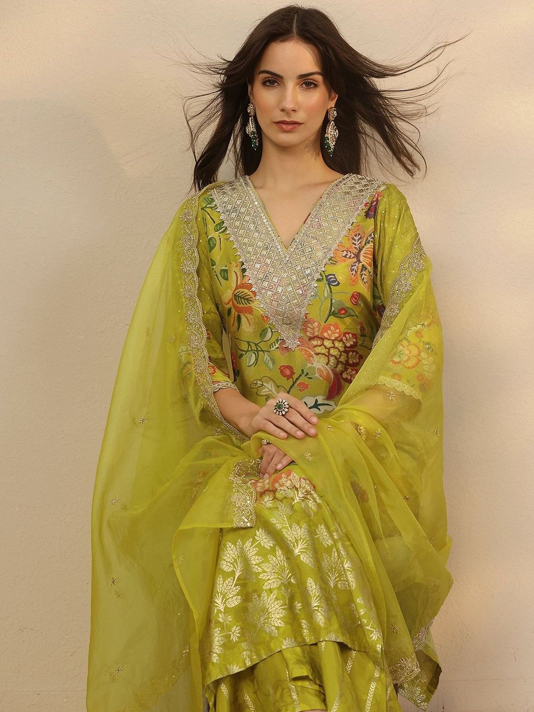 Libas Libas Women Floral Printed Kurta with Palazzo & Dupatta