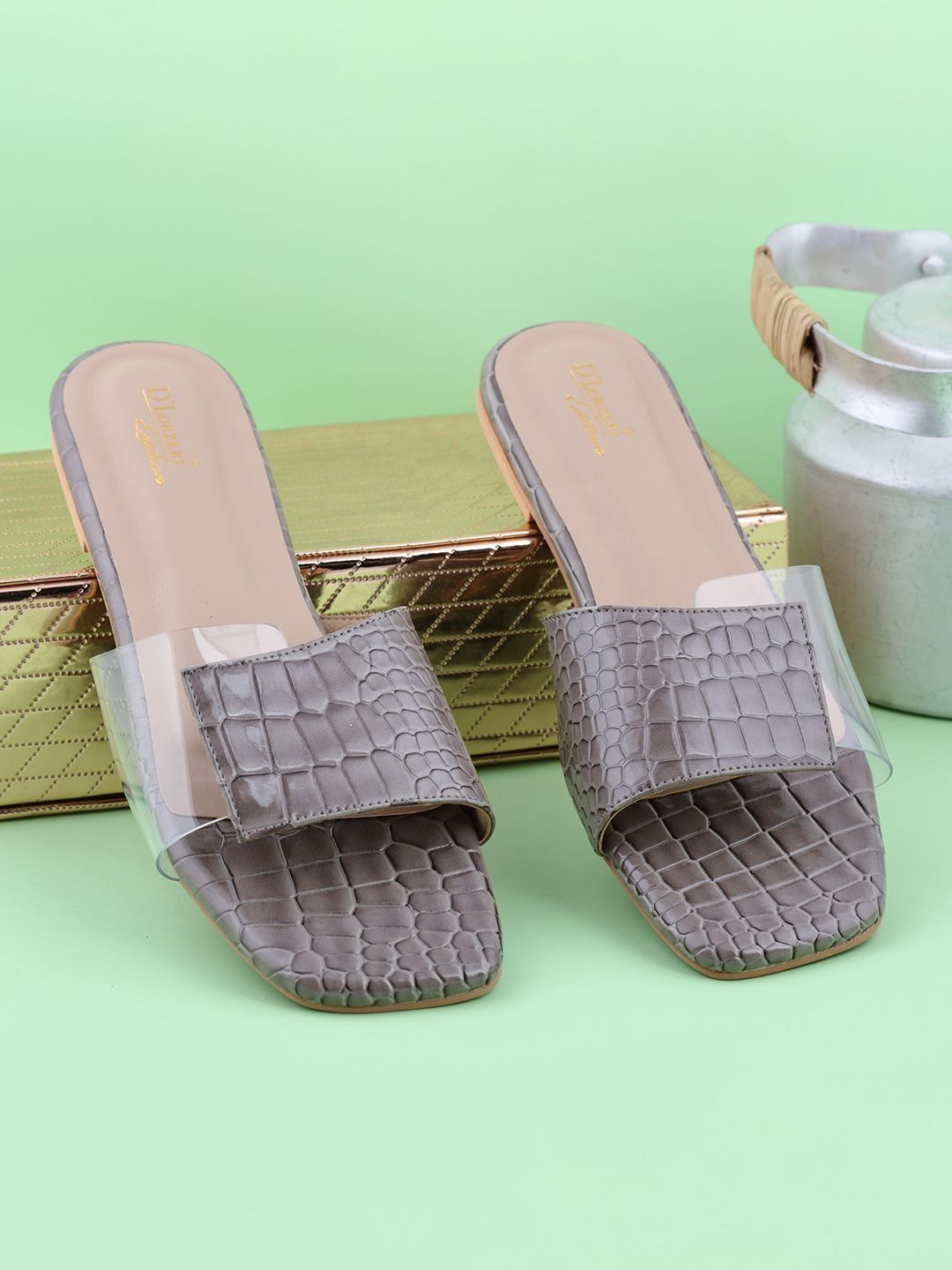 D LORZERI Women Textured No Back Strap One Toe Flats
