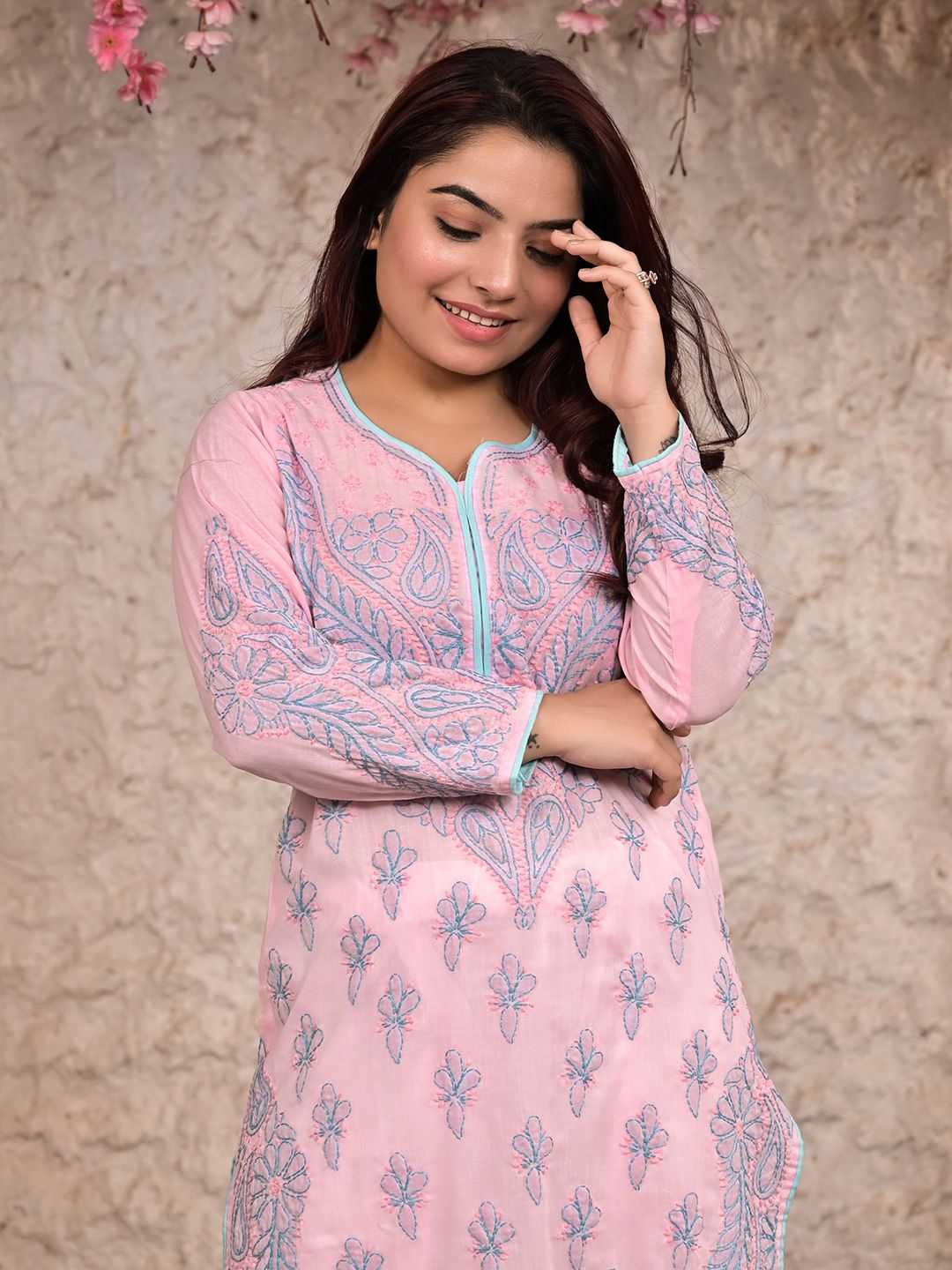 Buy CHIKIRPOLO Floral Embroidered Chikankari Pure Cotton Straight
