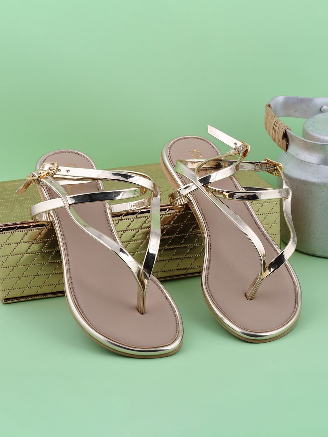 D LORZERI Women Solid Metallic Open Toe Flats