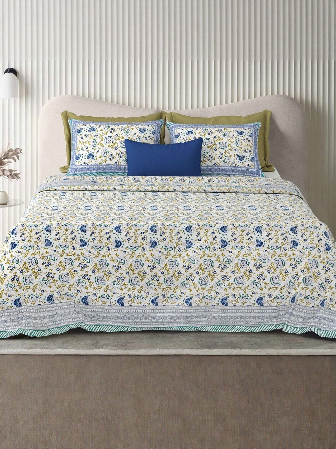 elanorhomes Blue Printed Cotton 240 TC Fine King Bedsheet With 2 Pillow Covers 107