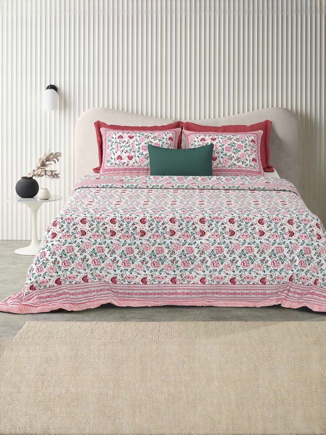 elanorhomes Pink Floral Printed Cotton 240 TC King Bedsheet & 2 Pillow Covers 90