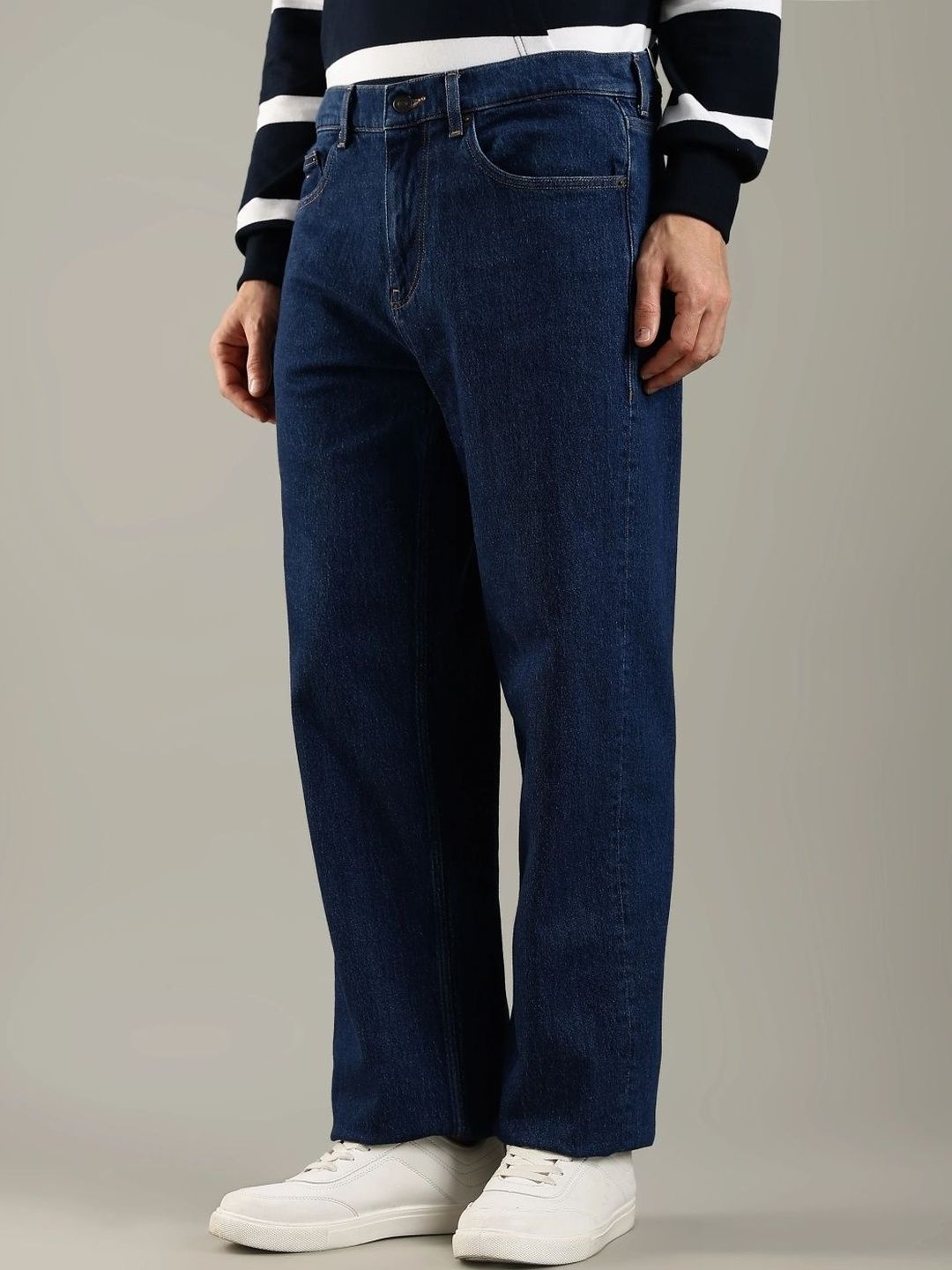 Relaxed Fit Mid-Rise Jeans