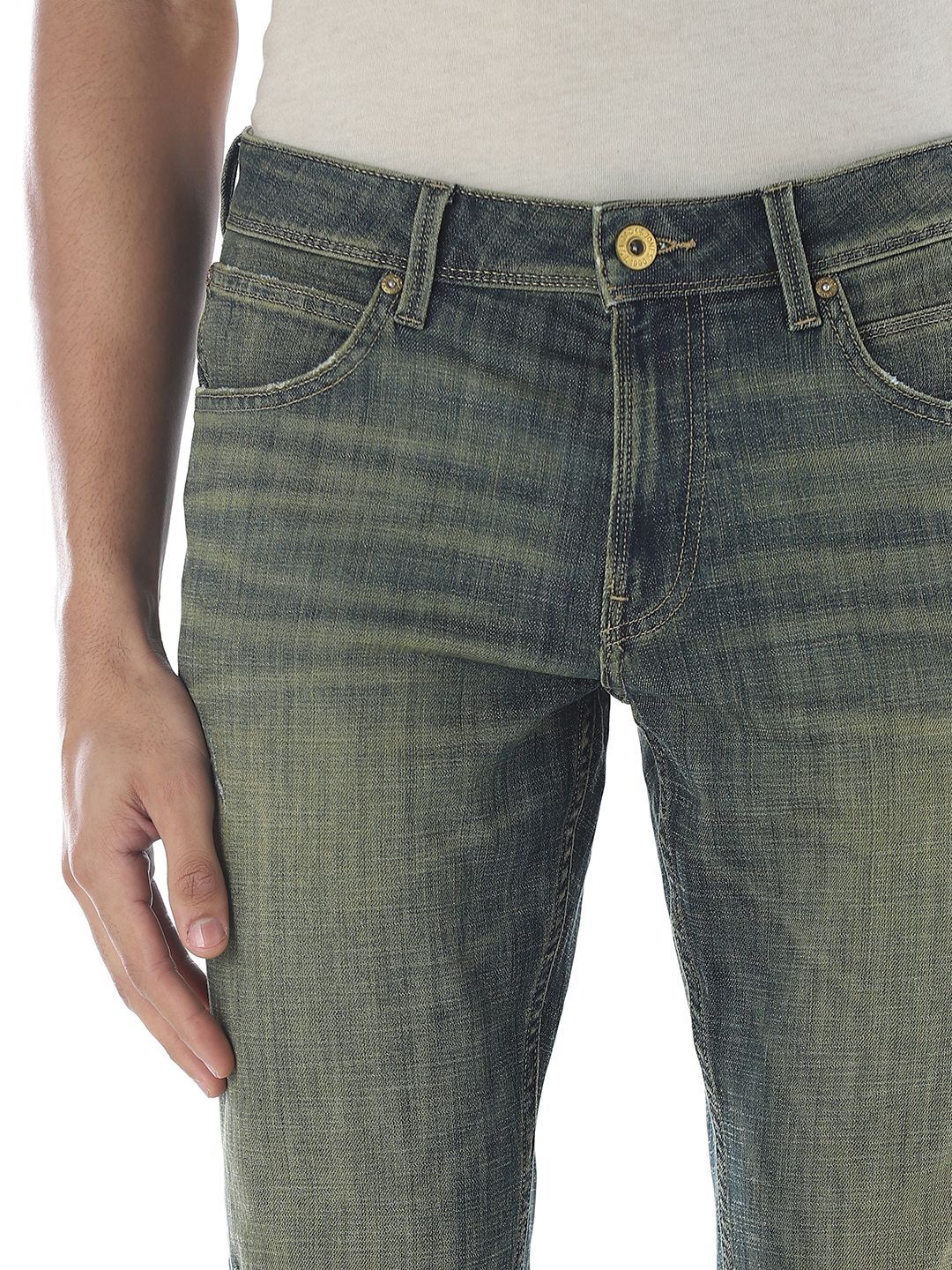 Regular Fit Low-Rise Mildly Distressed Heavy Fade Stretchable Jeans
