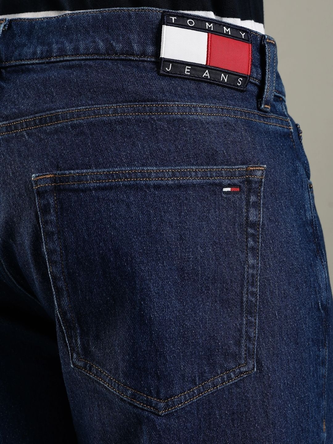 Relaxed Fit Mid-Rise Jeans