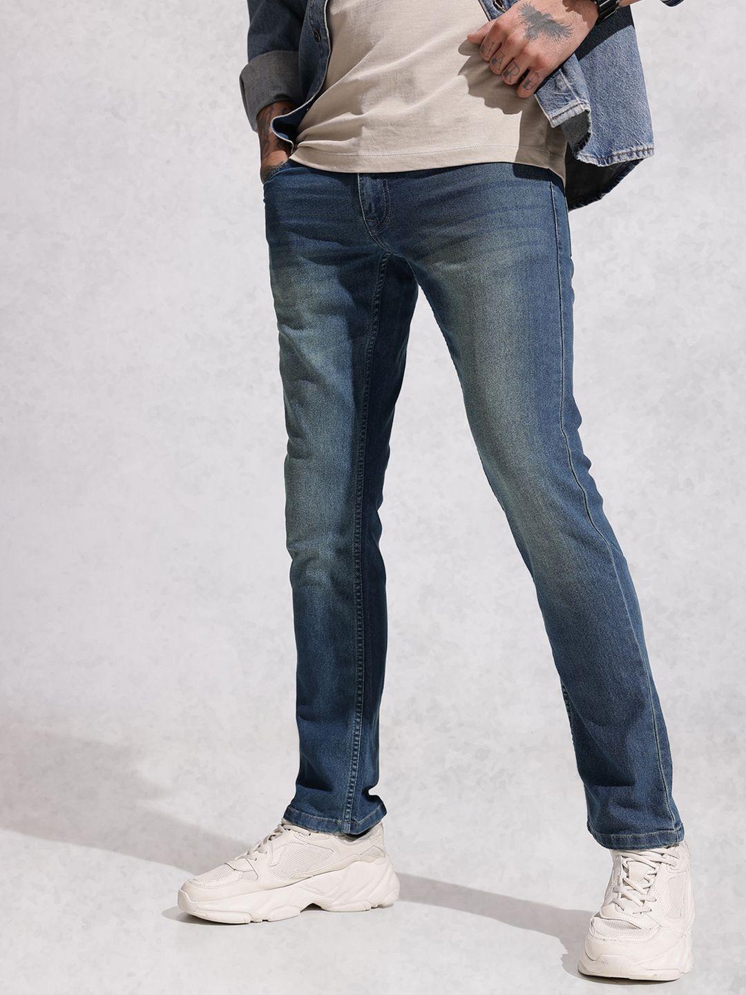 WROGN Men Straight Fit Light Fade Stretchable Jeans