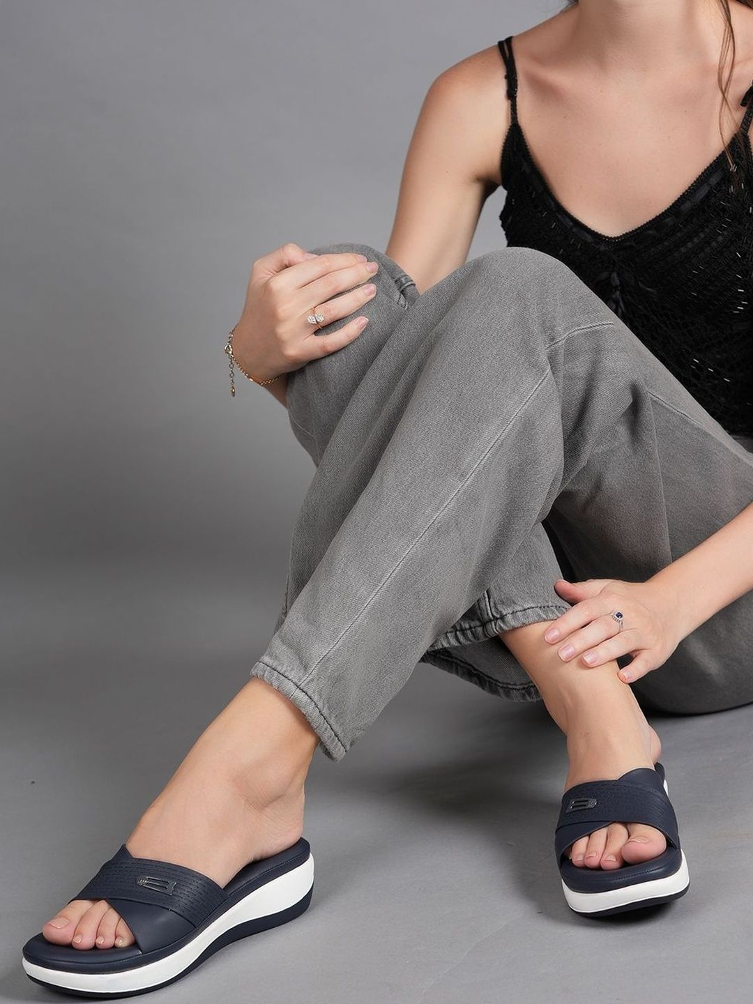 Bella Rosa Women Textured Wedge Heels Sandals