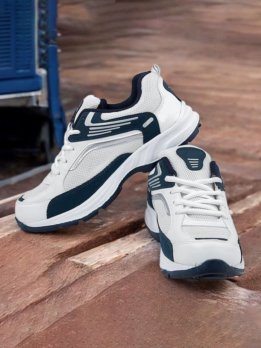 Elevarse Men Running Non-Marking Shoes