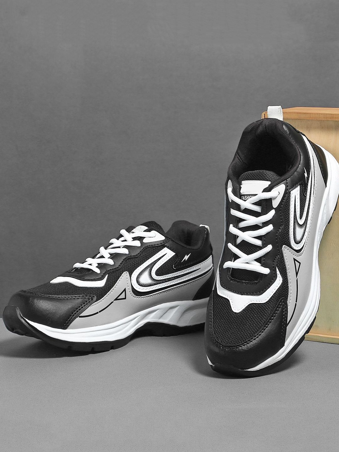 Elevarse Running Non-Marking Shoes