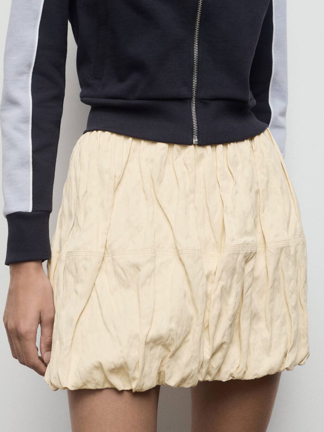 Gathered Detail Paneled Balloon Skirt