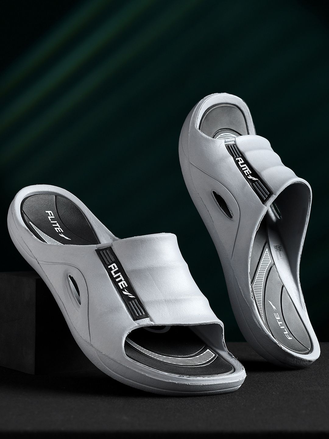 FLITE Men Printed Open Toe Flip Flops