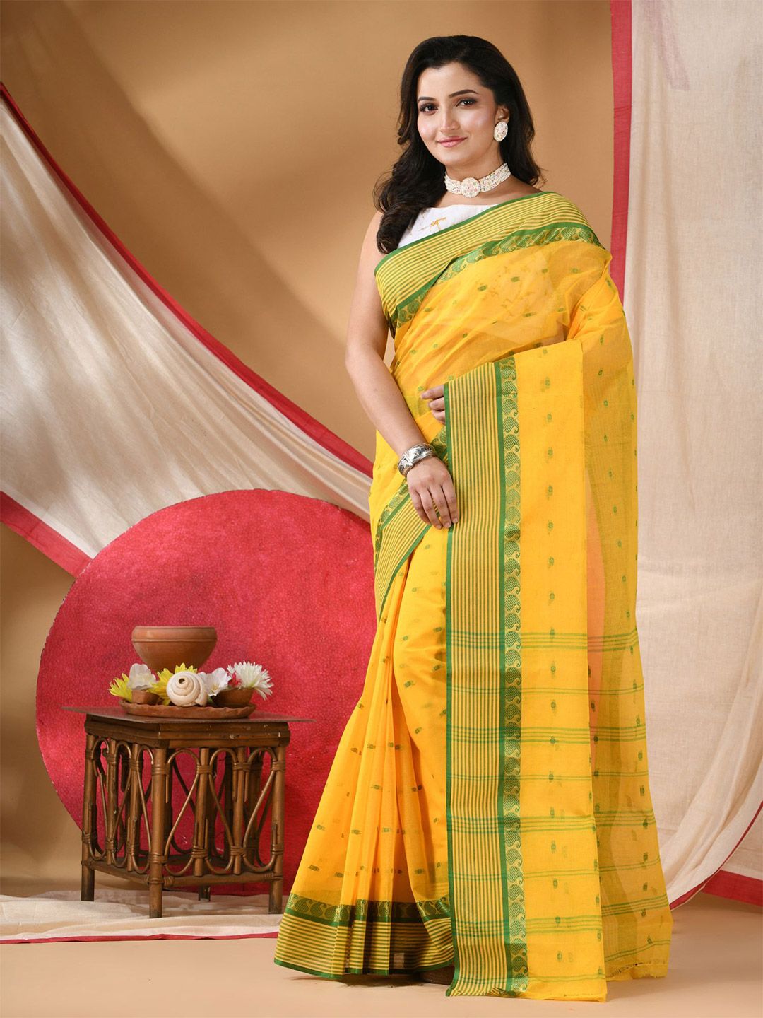 DESH BIDESH Woven Design Pure Cotton Jamdani Saree