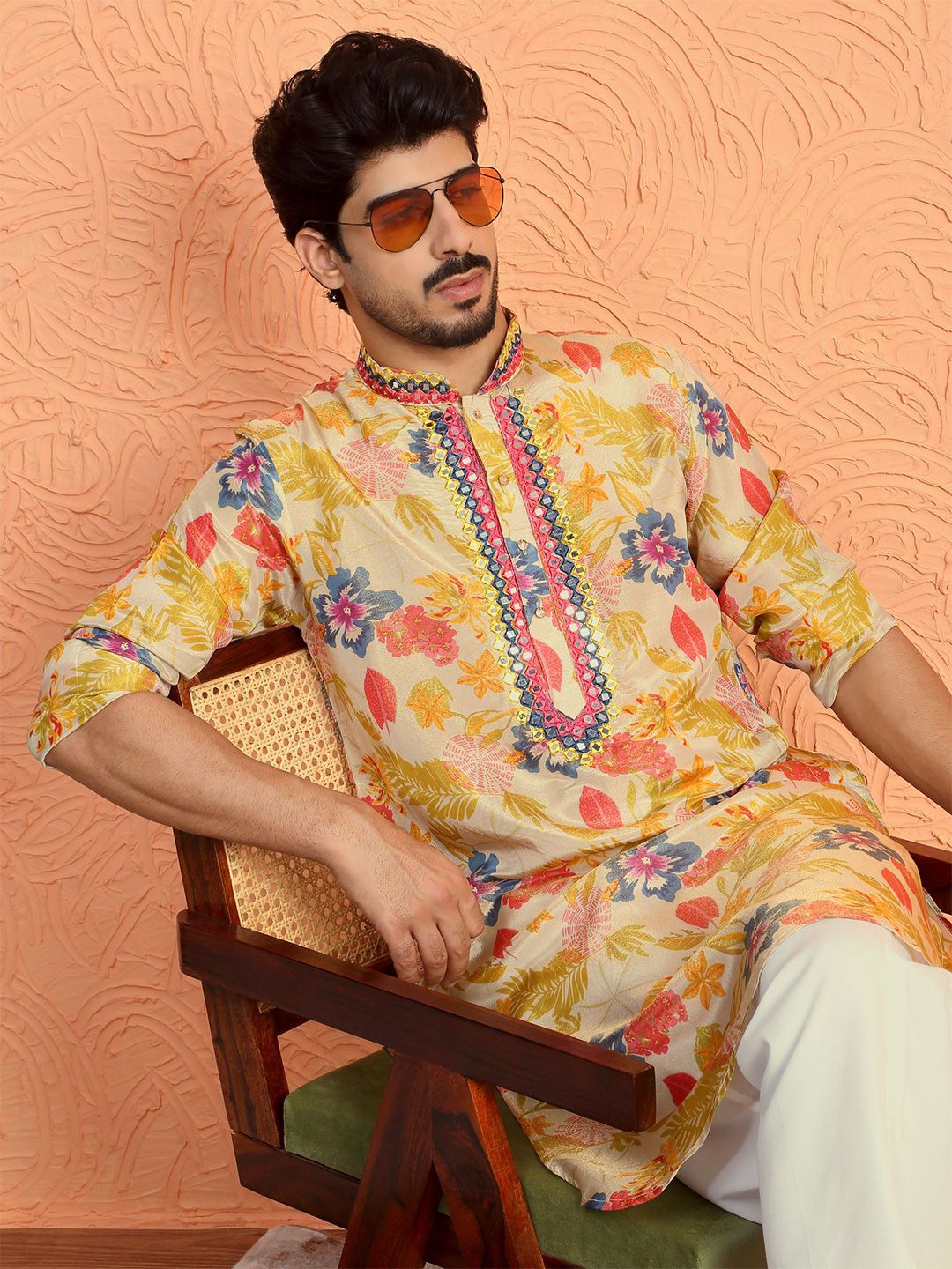 KRAFT INDIA LUXE Men Floral Printed Daily Silk Straight Kurta