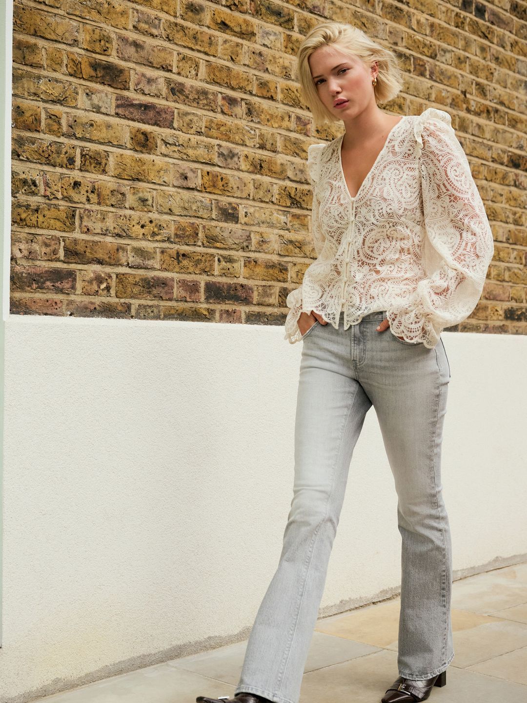 Bootcut Fit Low-Rise Light Fade Stretchable Jeans