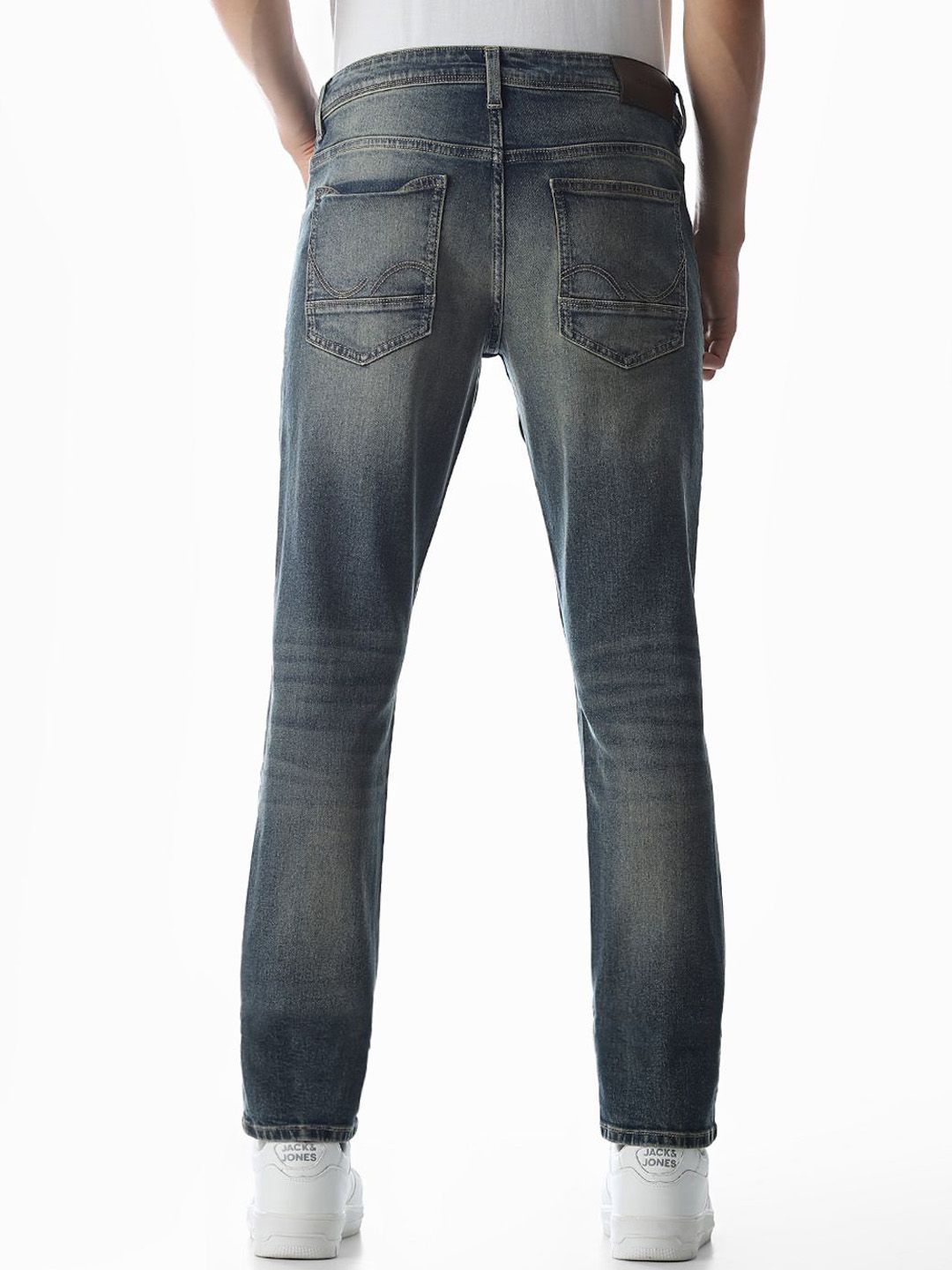 Slim Fit Low-Rise Light Fade Stretchable Jeans