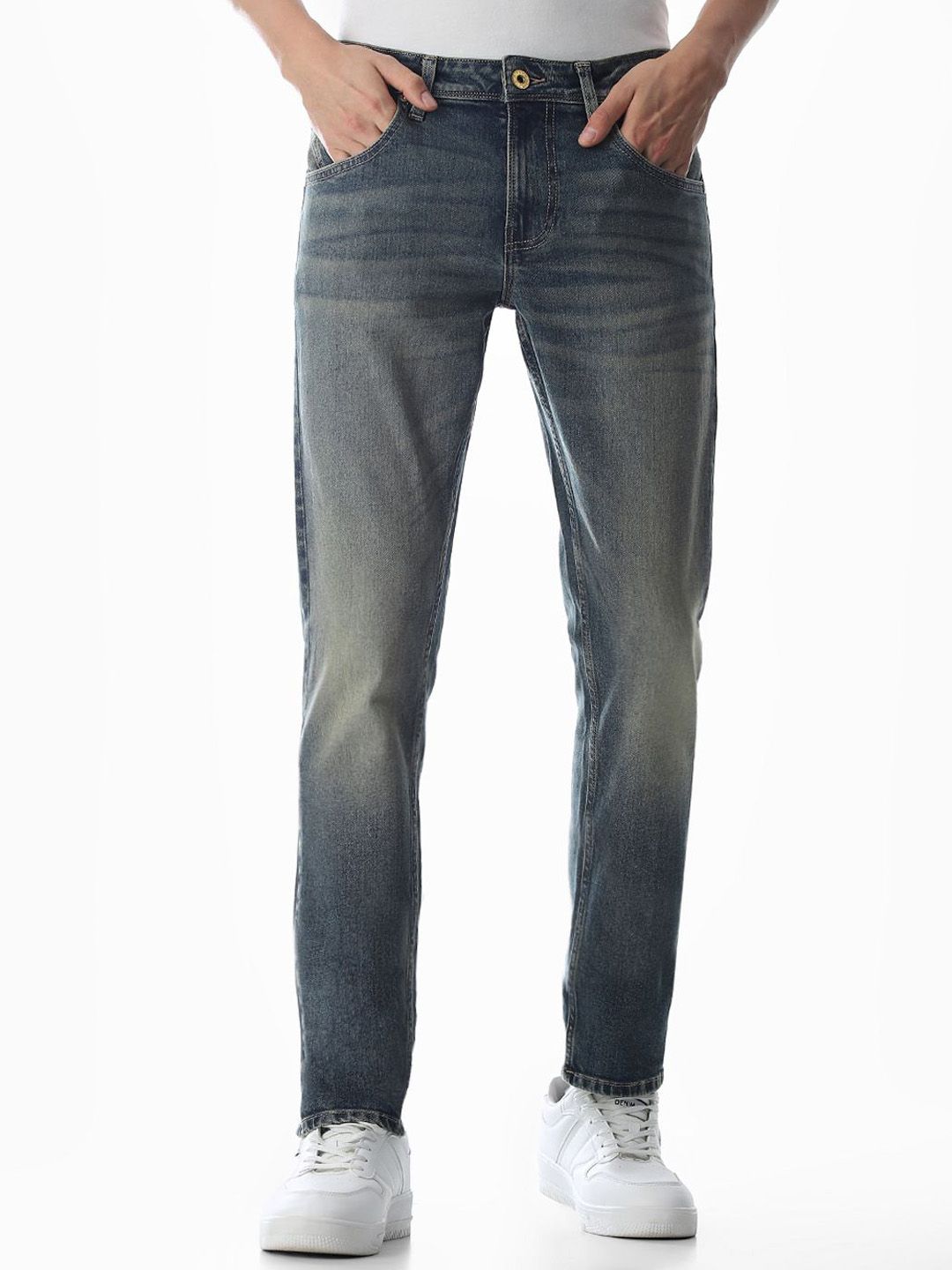 Slim Fit Low-Rise Light Fade Stretchable Jeans