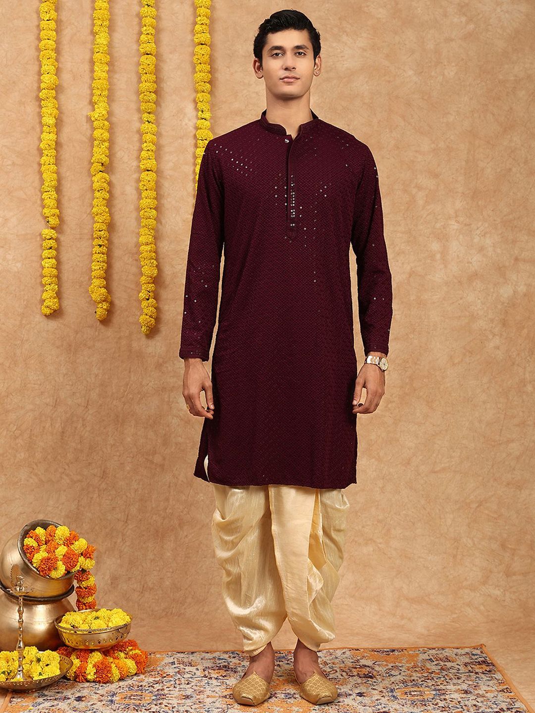Sequinned Embroidered Kurta SOURAGYA Men Chikankari Embroidered Sequinned Kurta