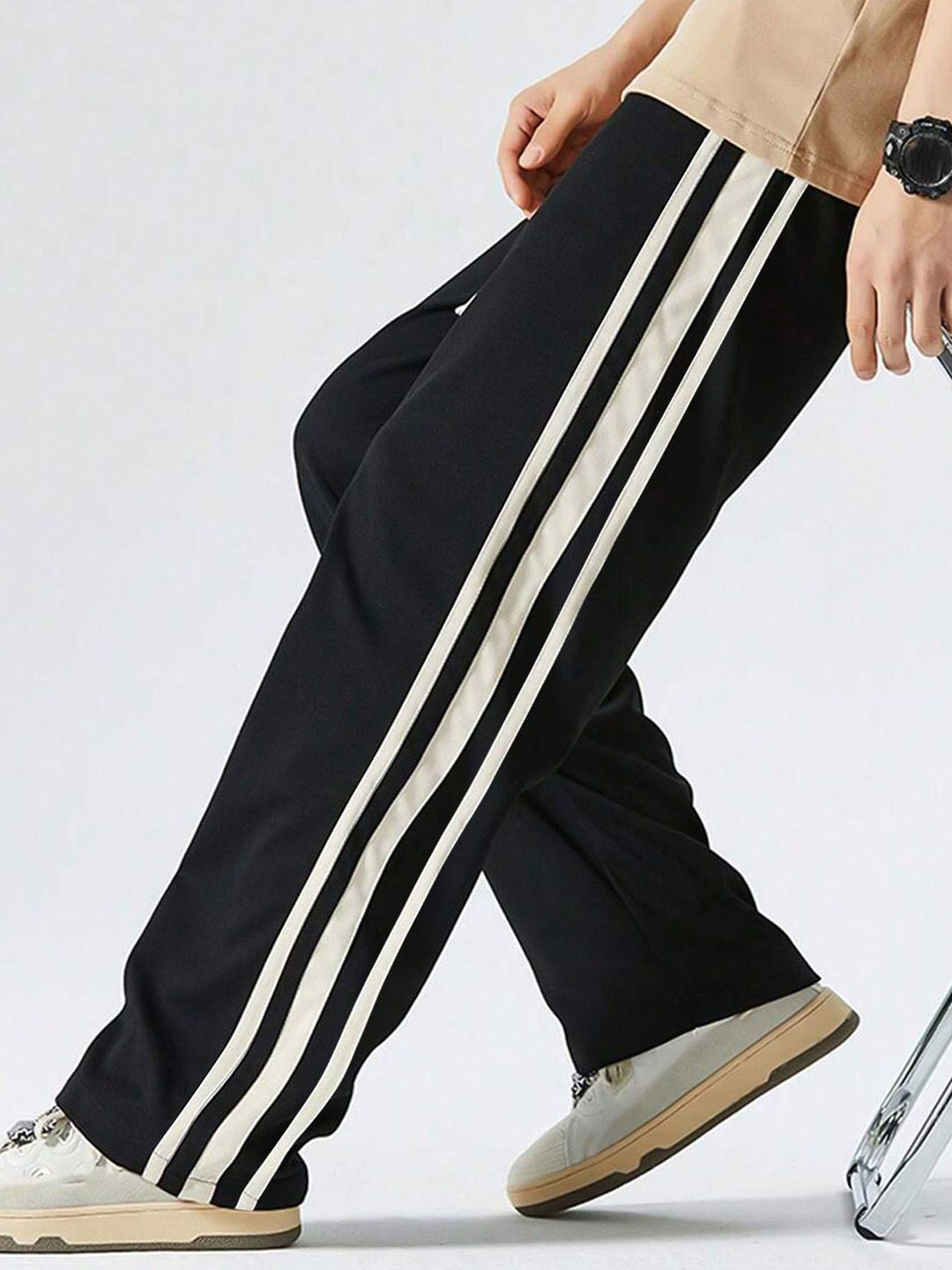 AUSK Men Striped Regular Fit Cotton Trackpant