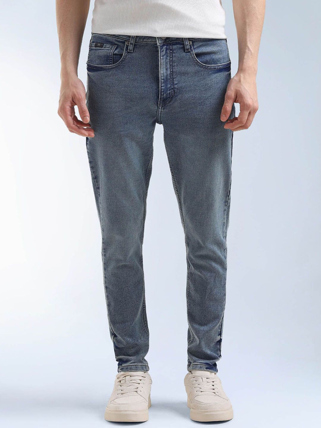 Flying Machine Men Relaxed Fit Mid-Rise Light Fade Stretchable Jeans